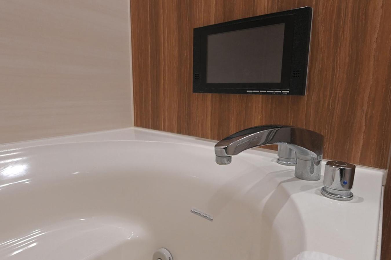 Quadruple Room With Bathroom - Photo 4
