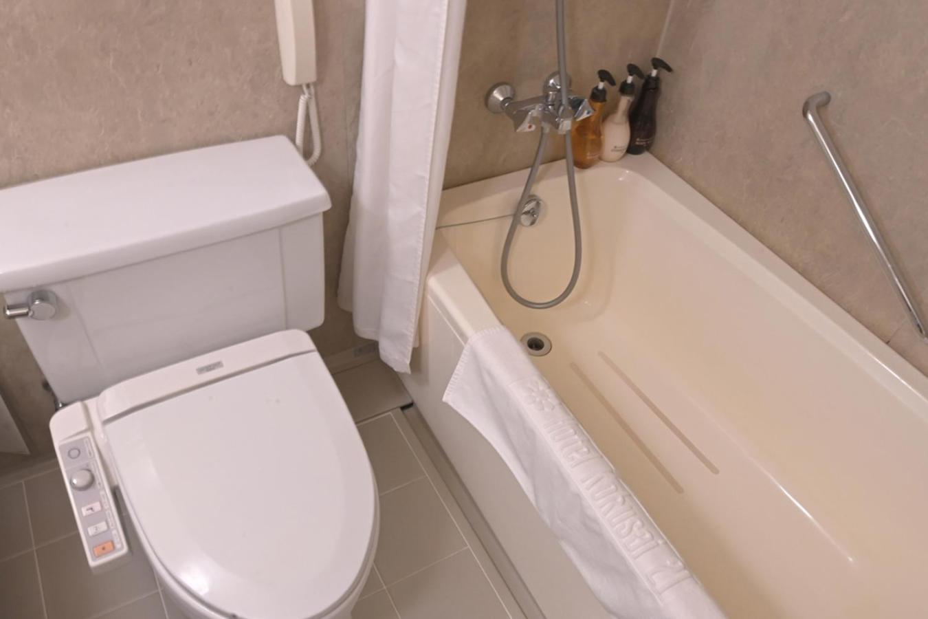 Standard Double Room - Photo 4