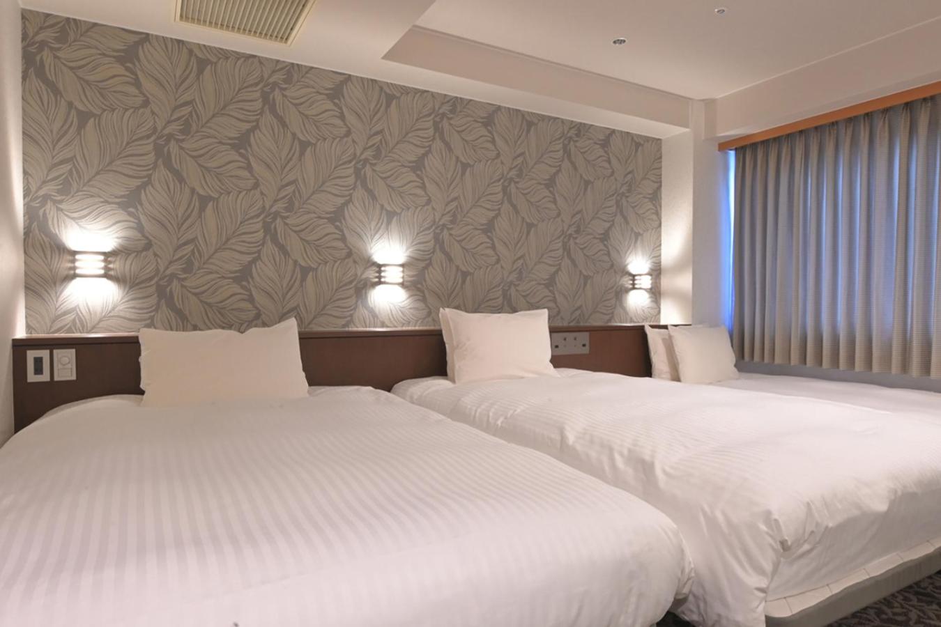Quadruple Room With Bathroom - Photo 9
