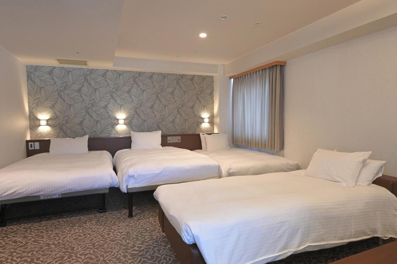 Quadruple Room With Bathroom - Photo 11