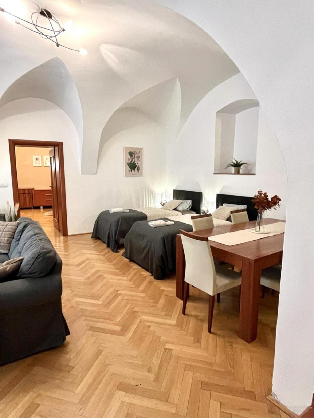Two-Bedroom Apartment - Photo 14