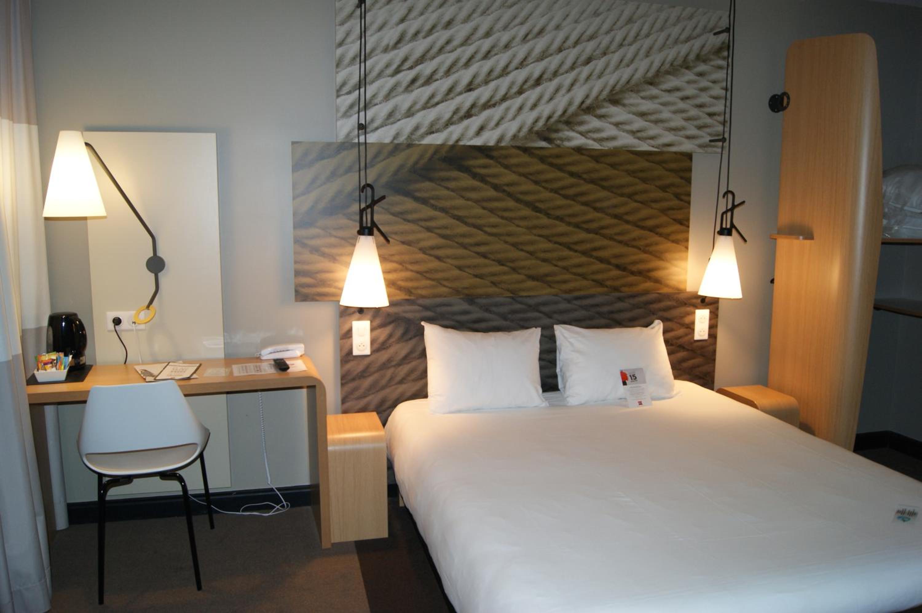 Superior Room with walk-in shower - Mobility Access - Photo 2