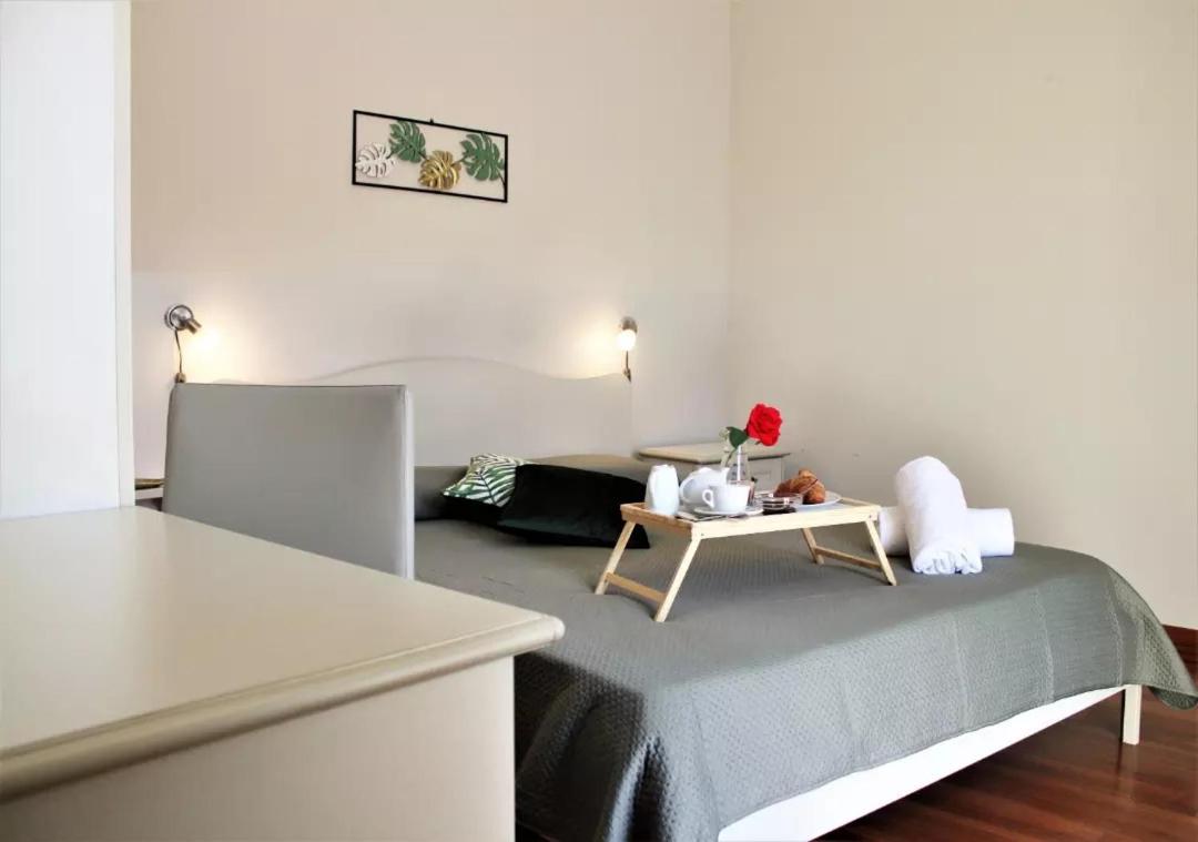 Double Room - Photo 7