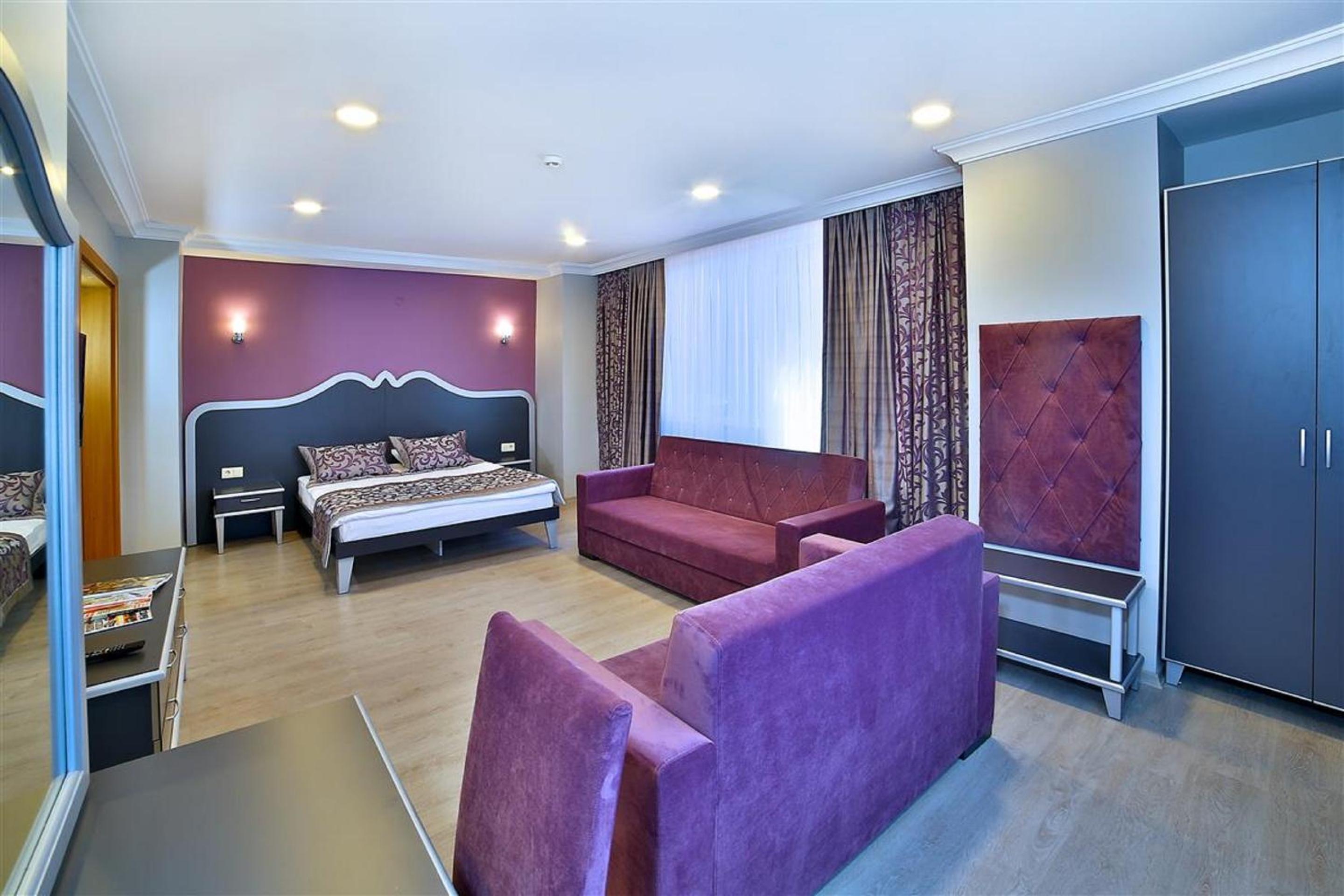 King Suite photo 2