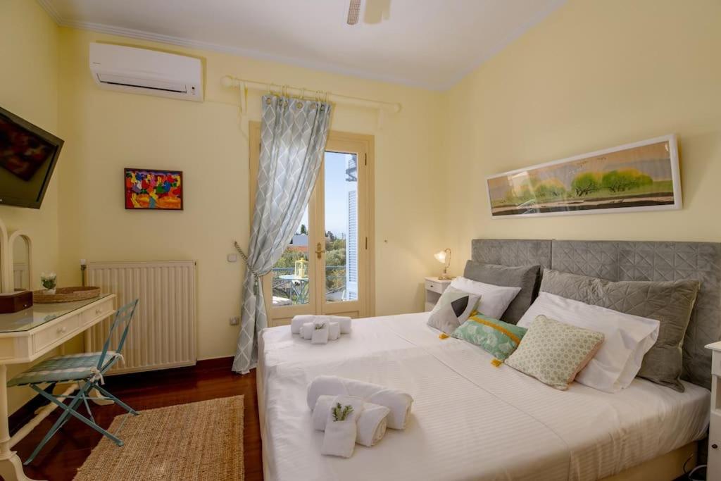 Villa photo 1