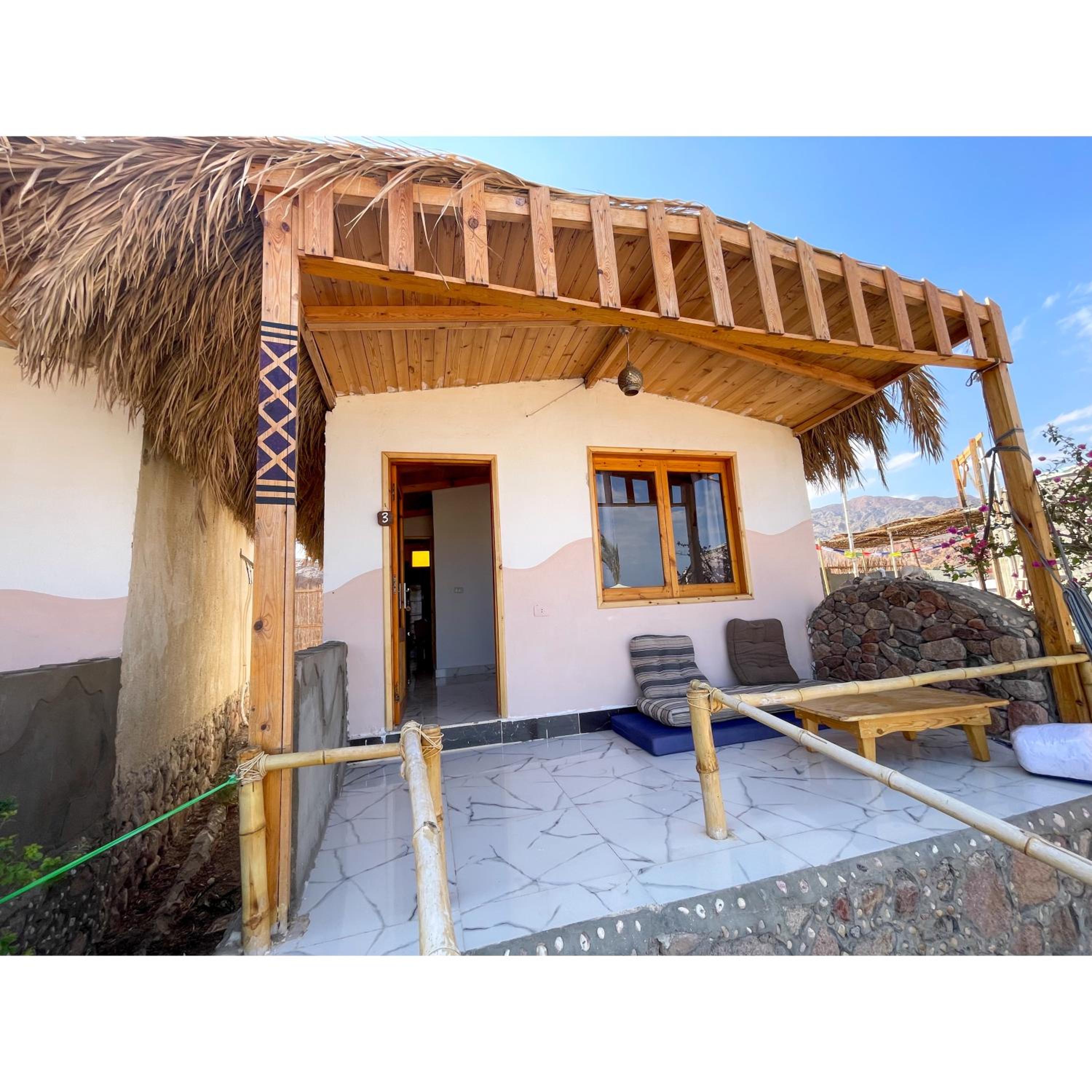 Deluxe Bungalow with Sea View - Photo 1