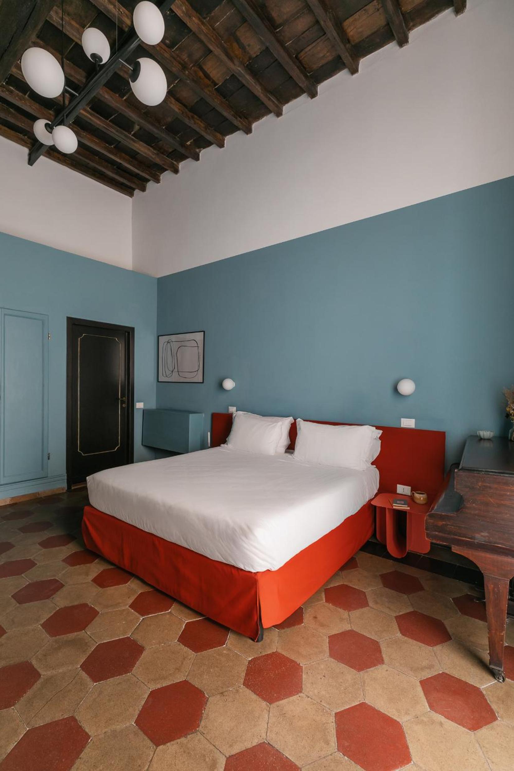 Junior Suite with Balcony photo 2
