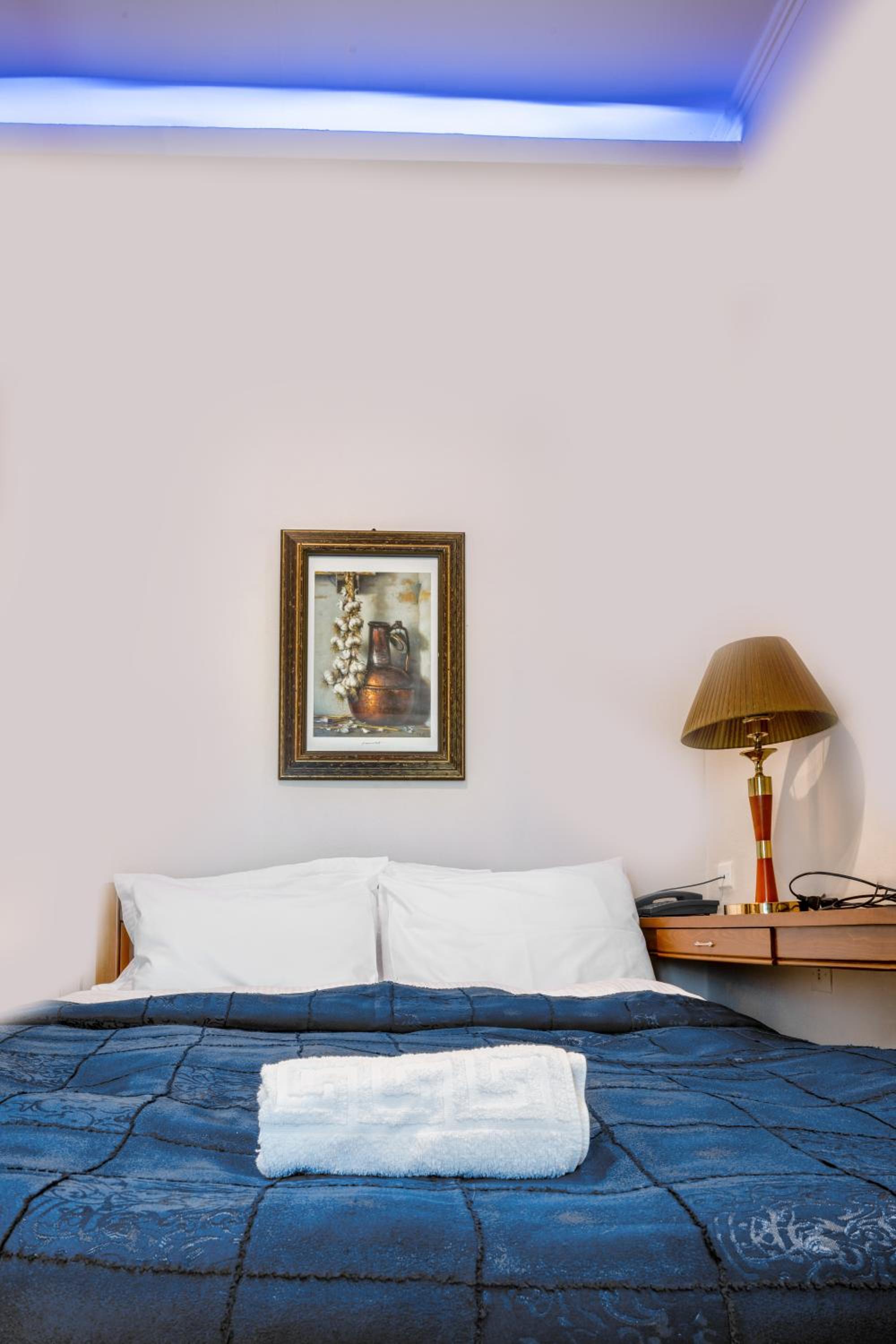 Double Room - Photo 10