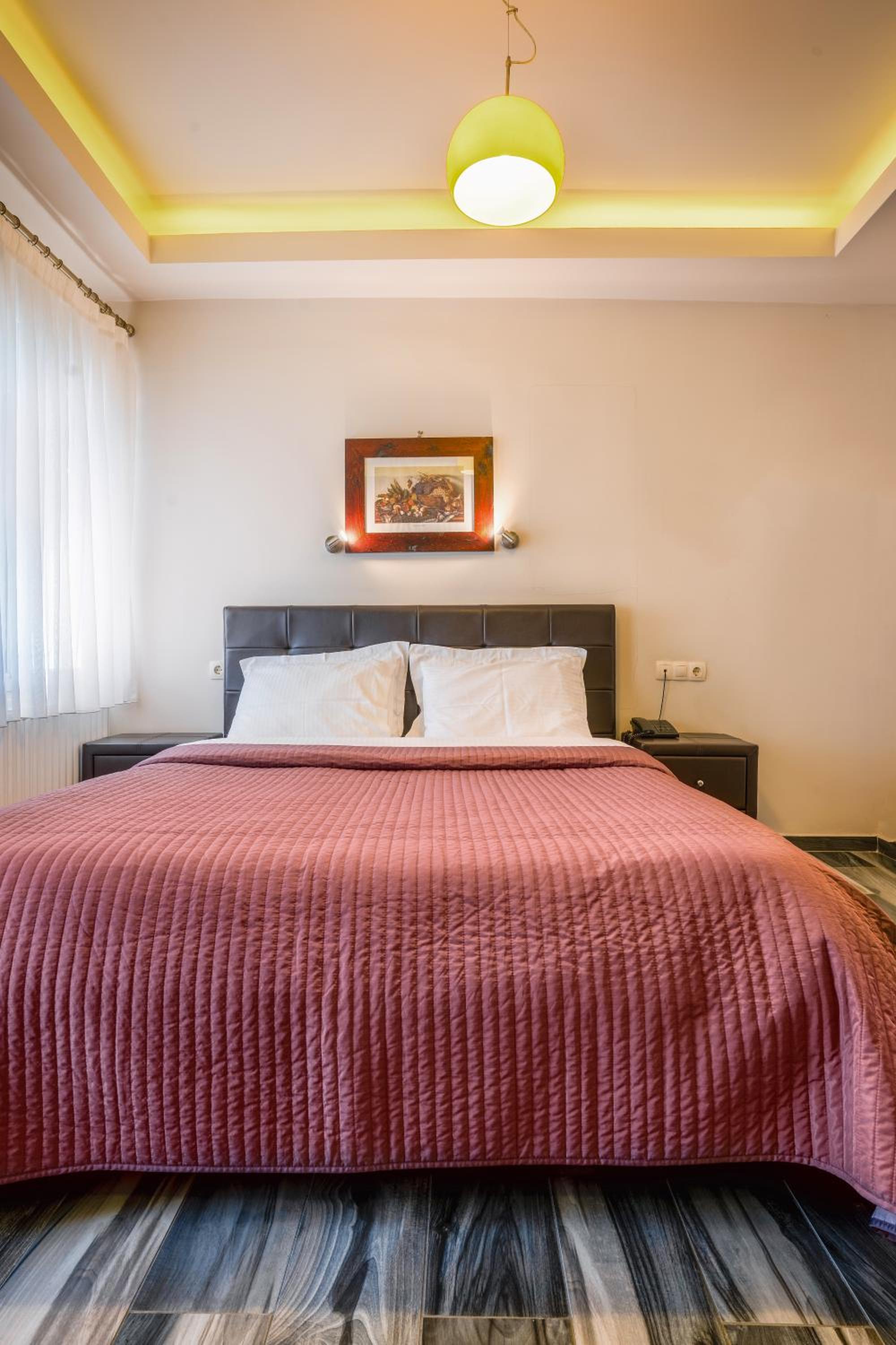 Double Room - Photo 15
