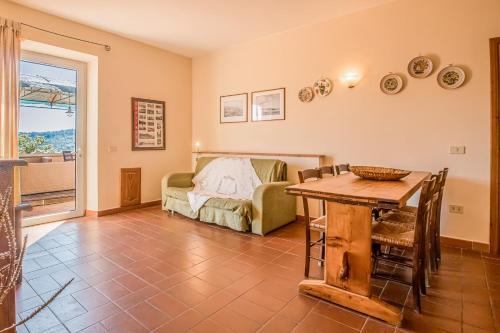 Two-Bedroom House photo 3