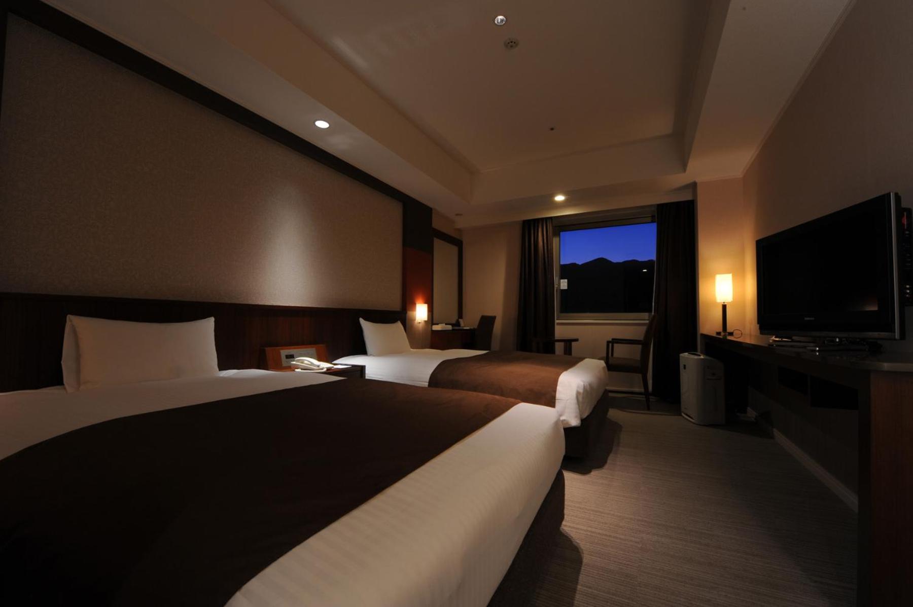 Twin Room - Non-Smoking - Photo 1