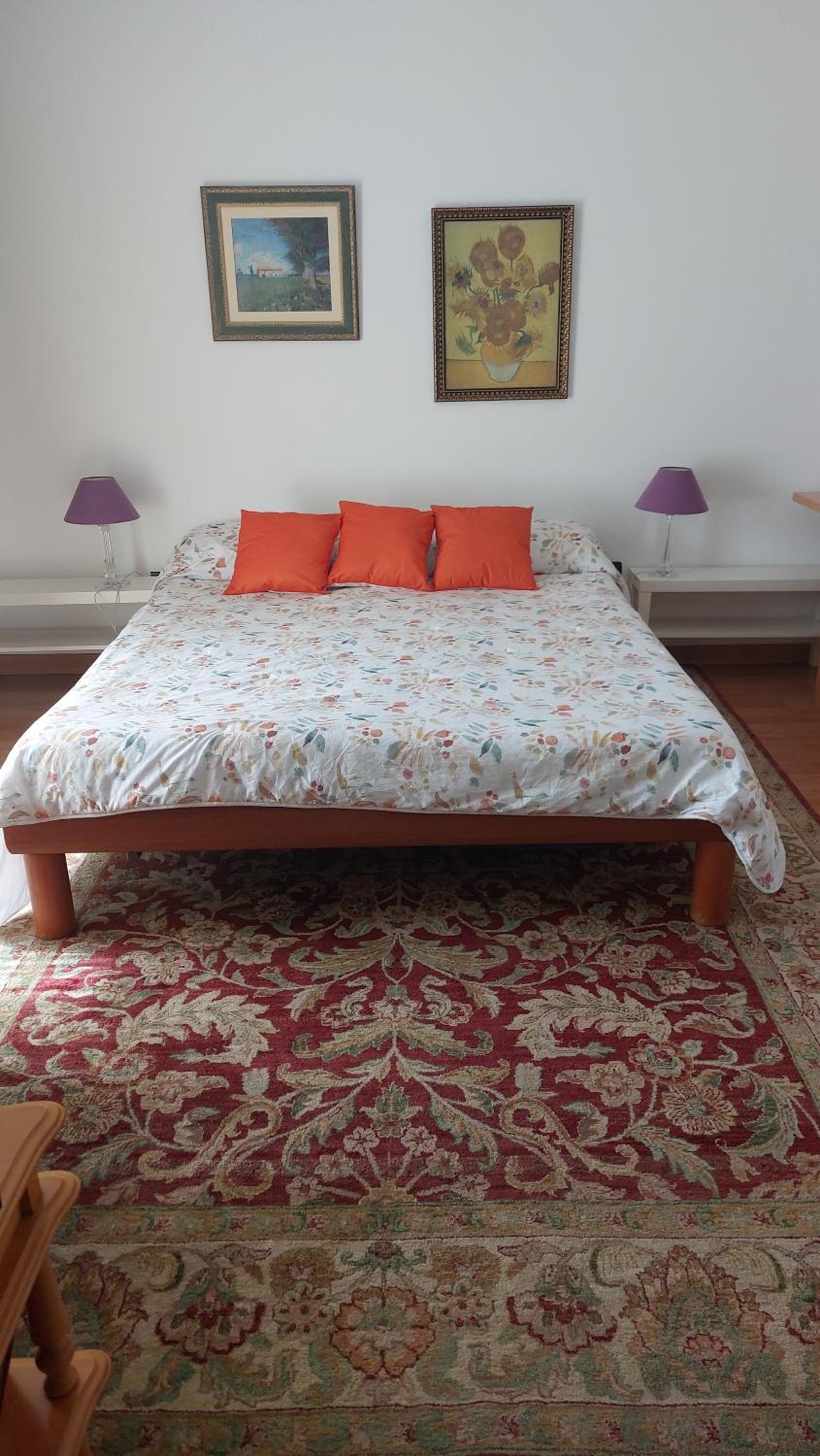 Deluxe Double Room with Private Bathroom and Balcony - Photo 16