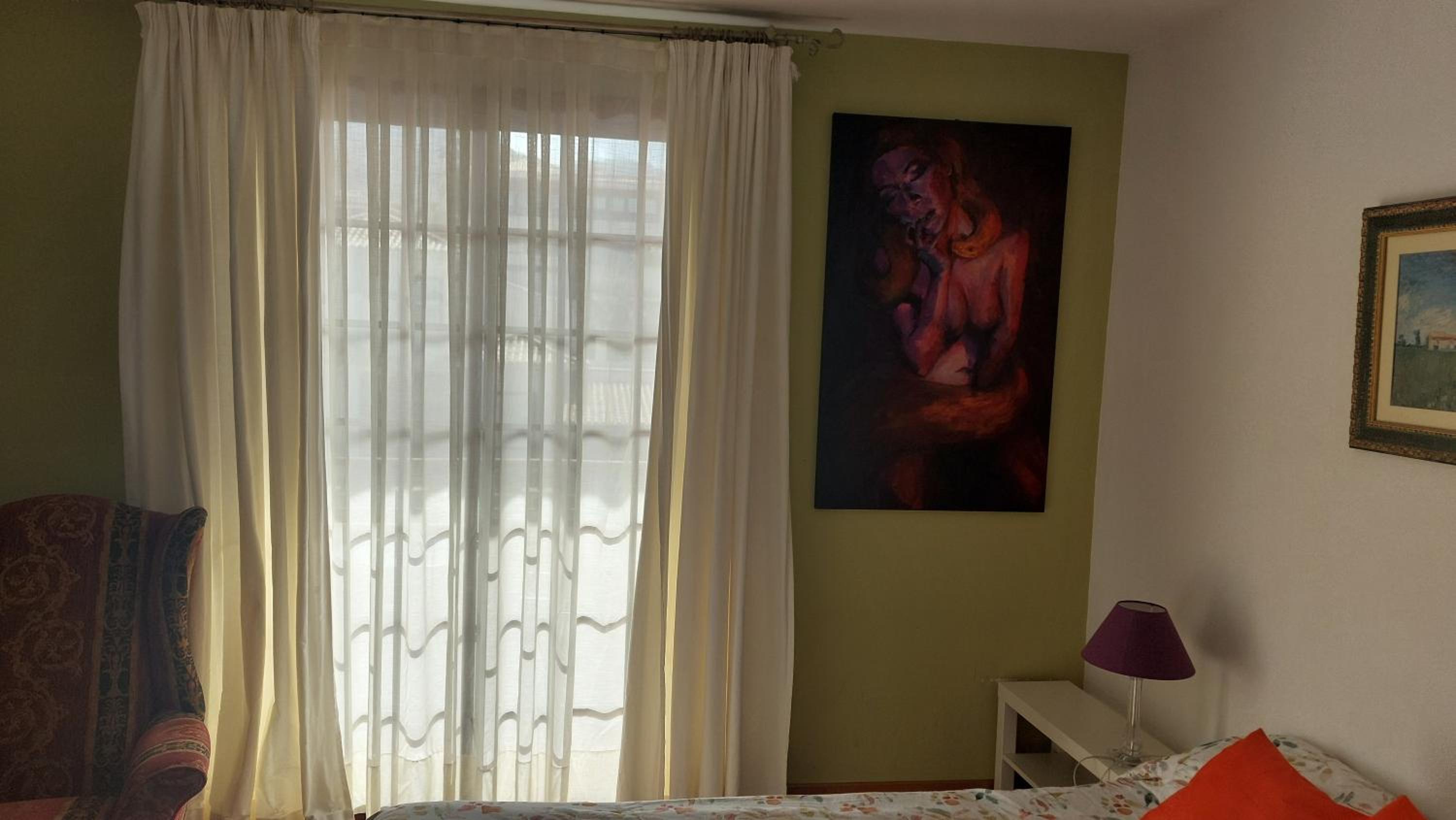 Deluxe Double Room with Private Bathroom and Balcony - Photo 10