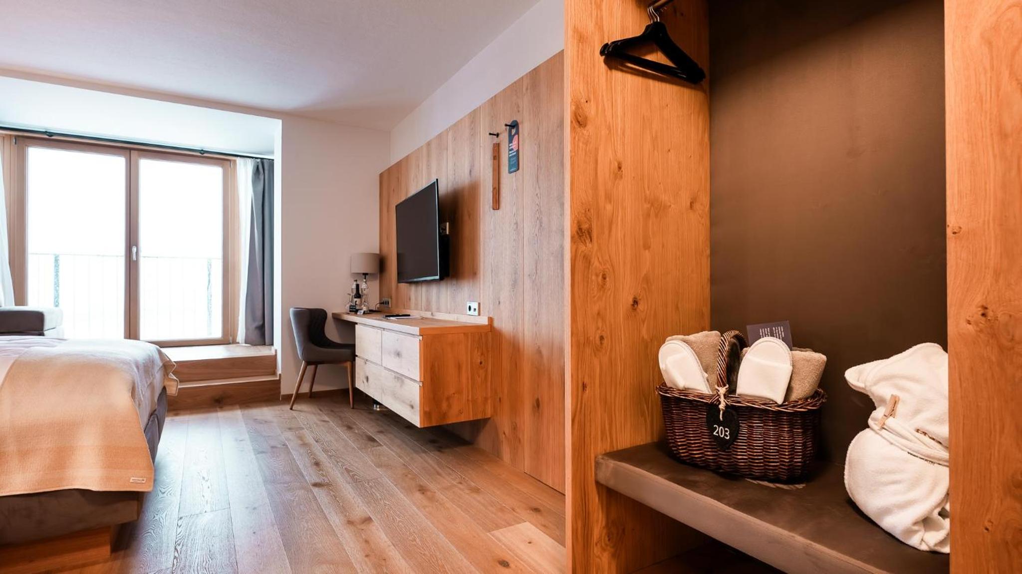Deluxe Double Room with Balcony