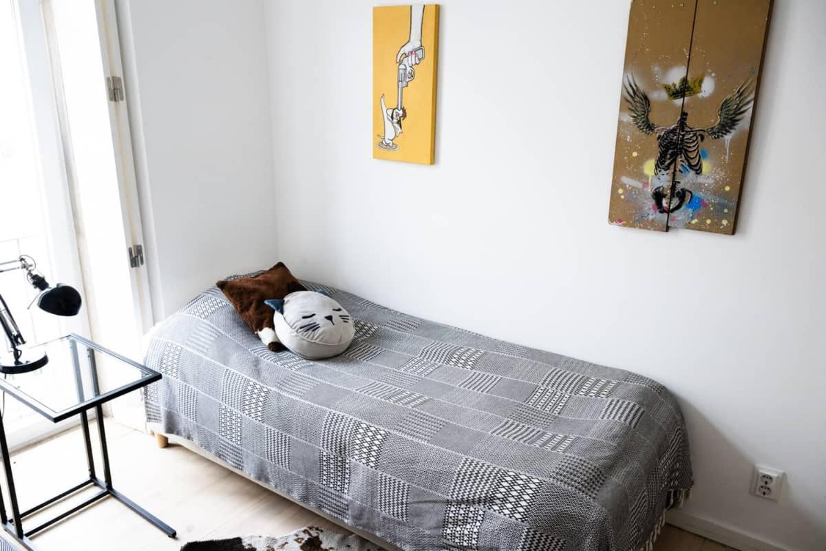 Budget Twin Room - Photo 2