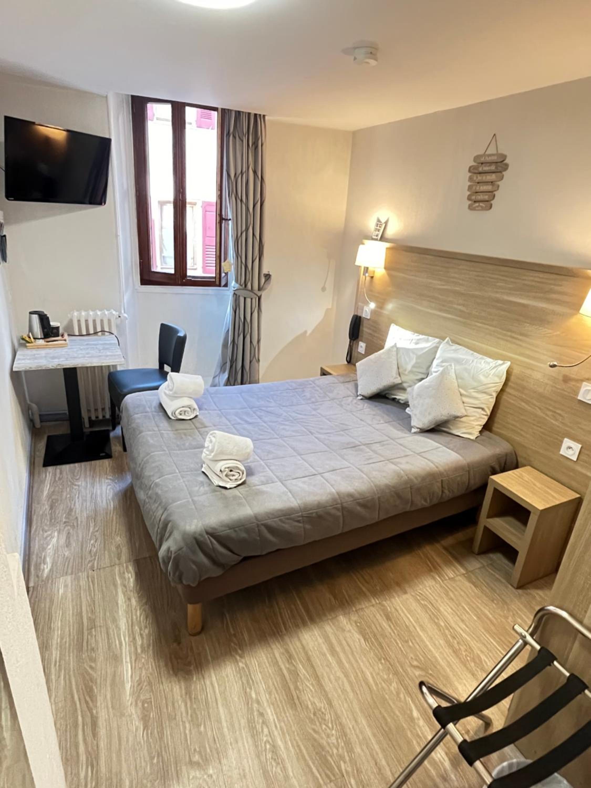 Small Double Room - Photo 5