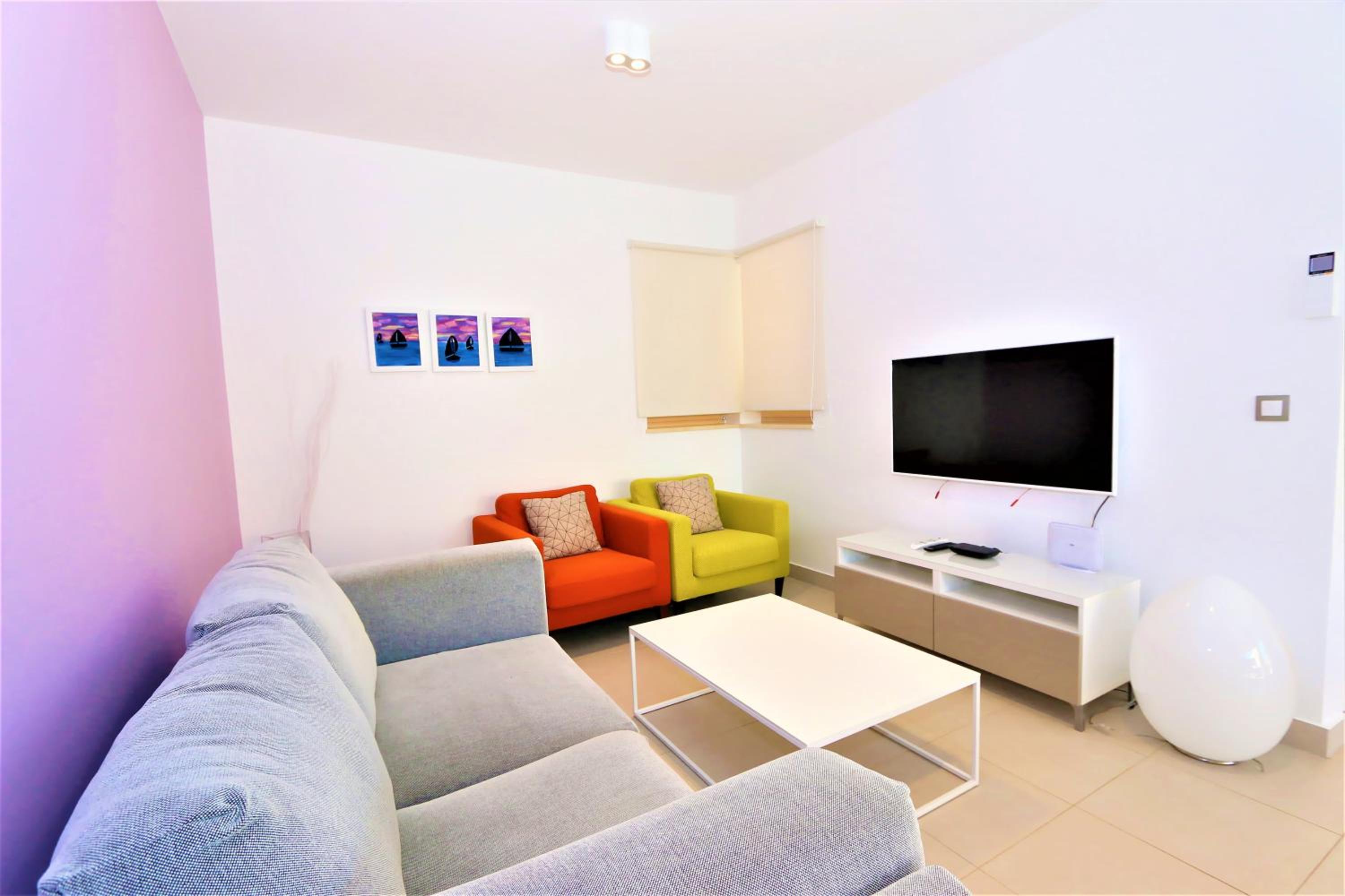Three-Bedroom House photo 3