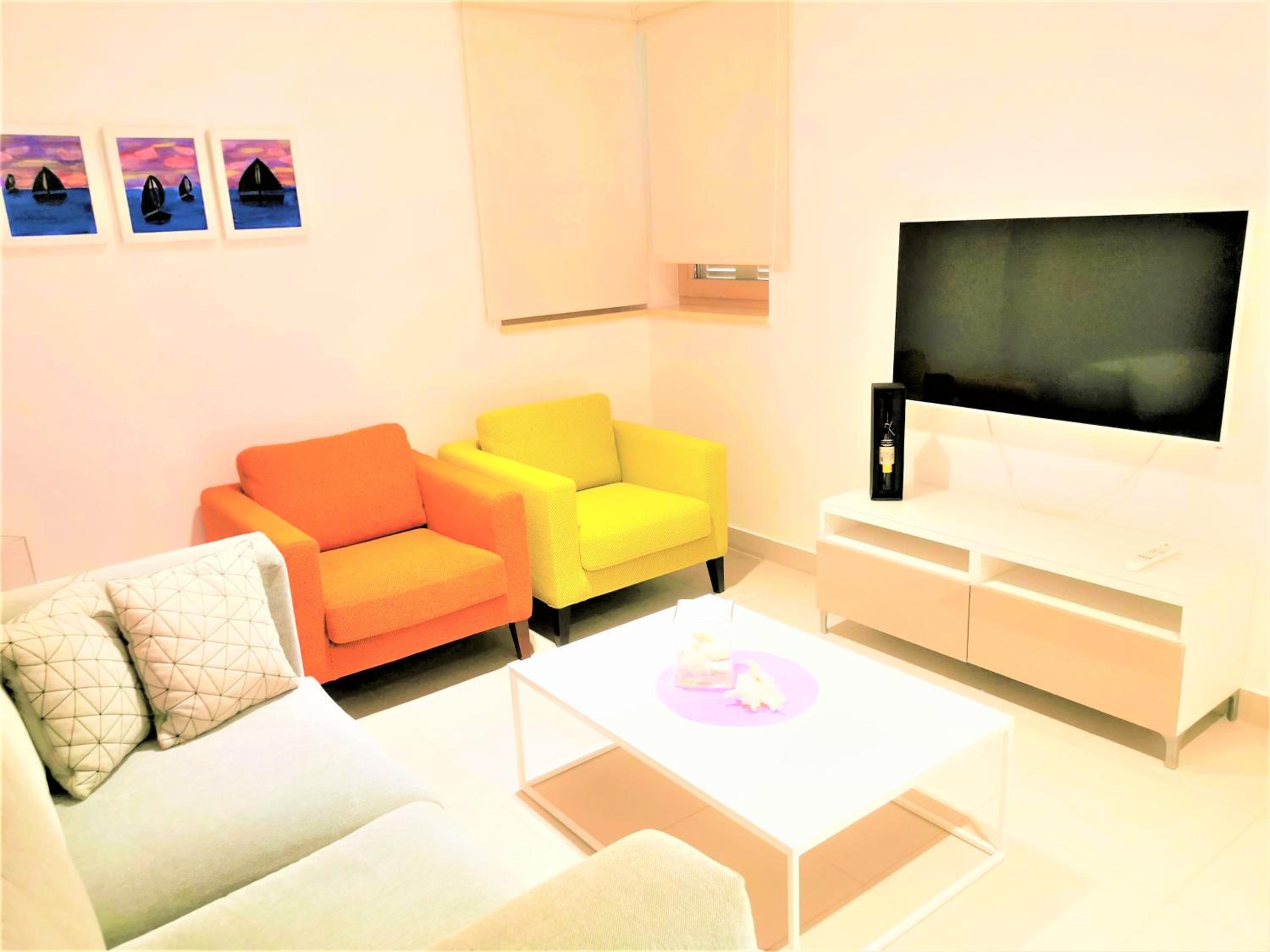 Three-Bedroom House photo 2