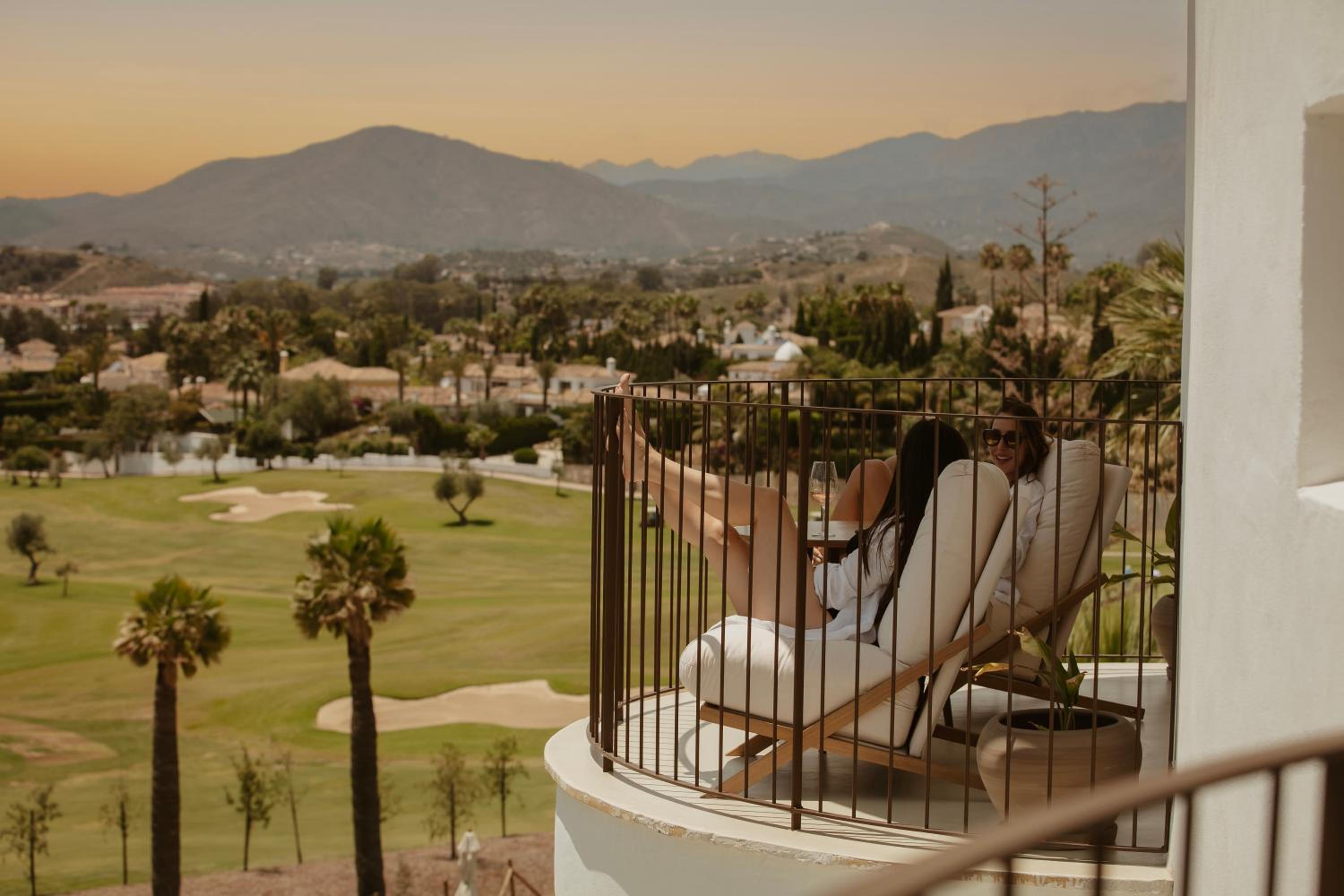Signature Suite with Golf View - Photo 5