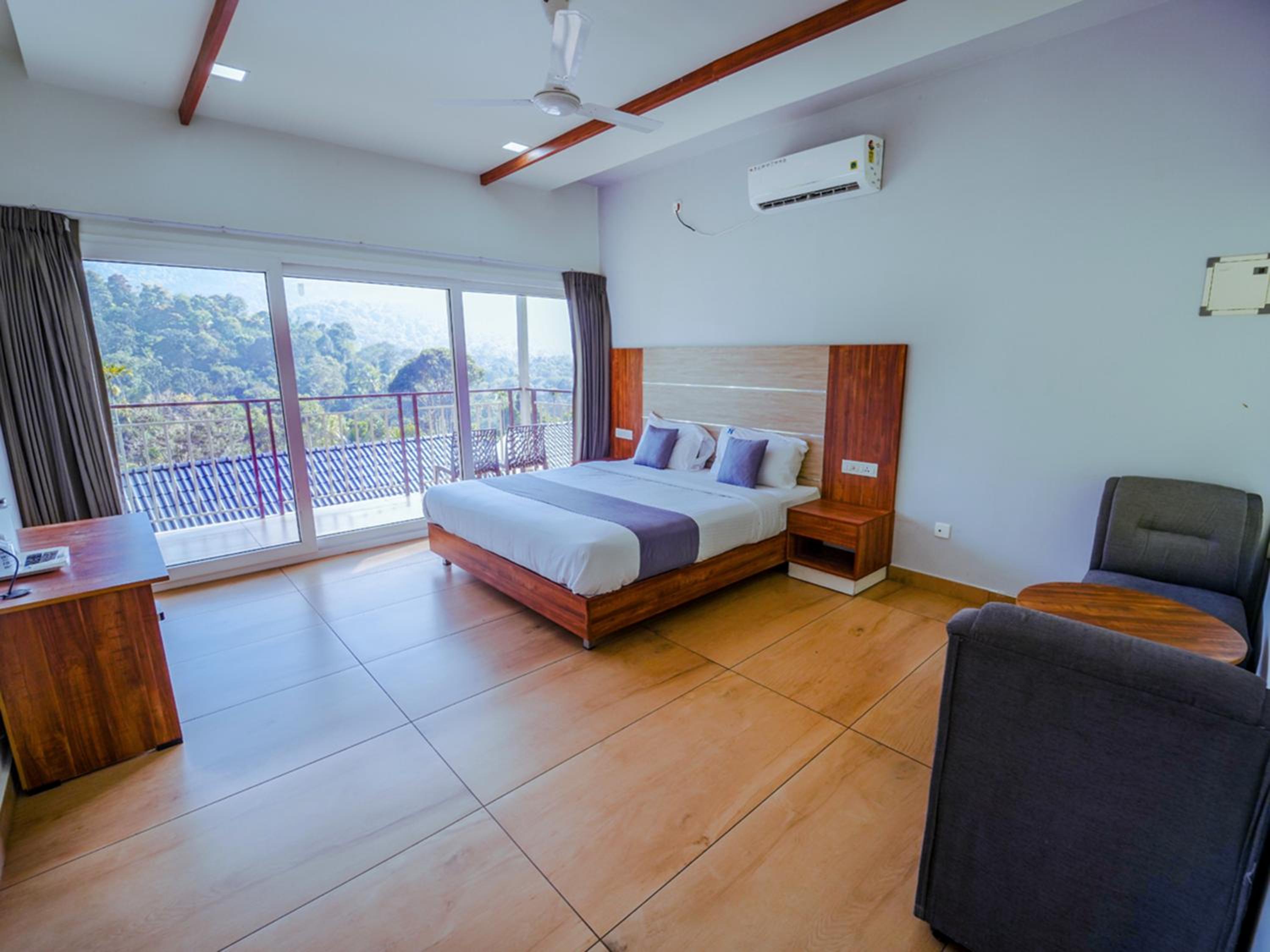 King Suite with Balcony