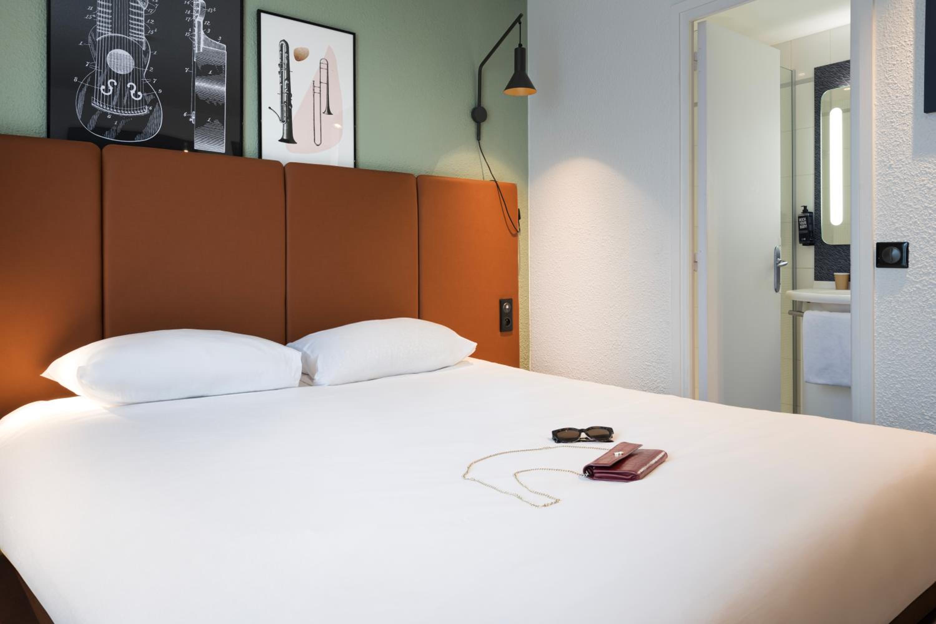 Standard Double Room photo 2
