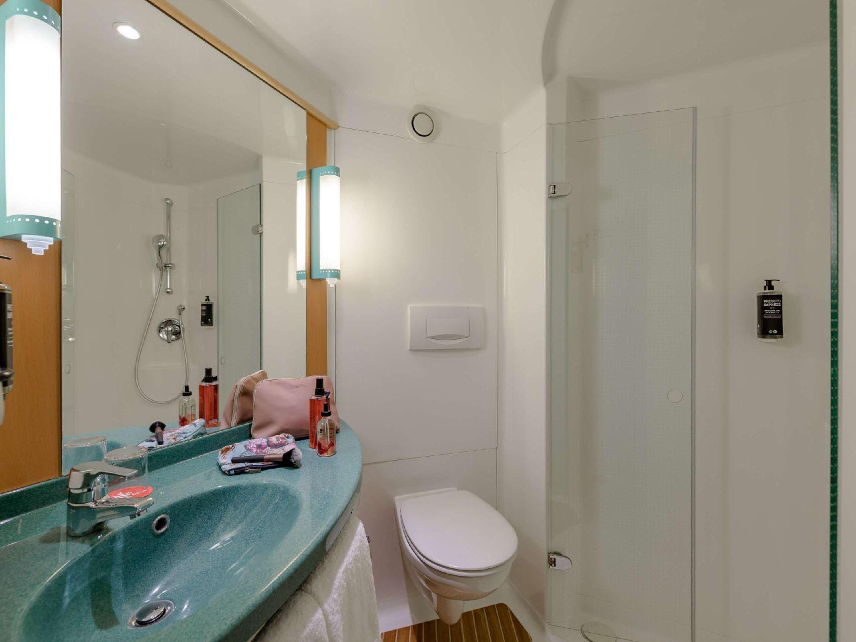 Twin Room - Photo 26