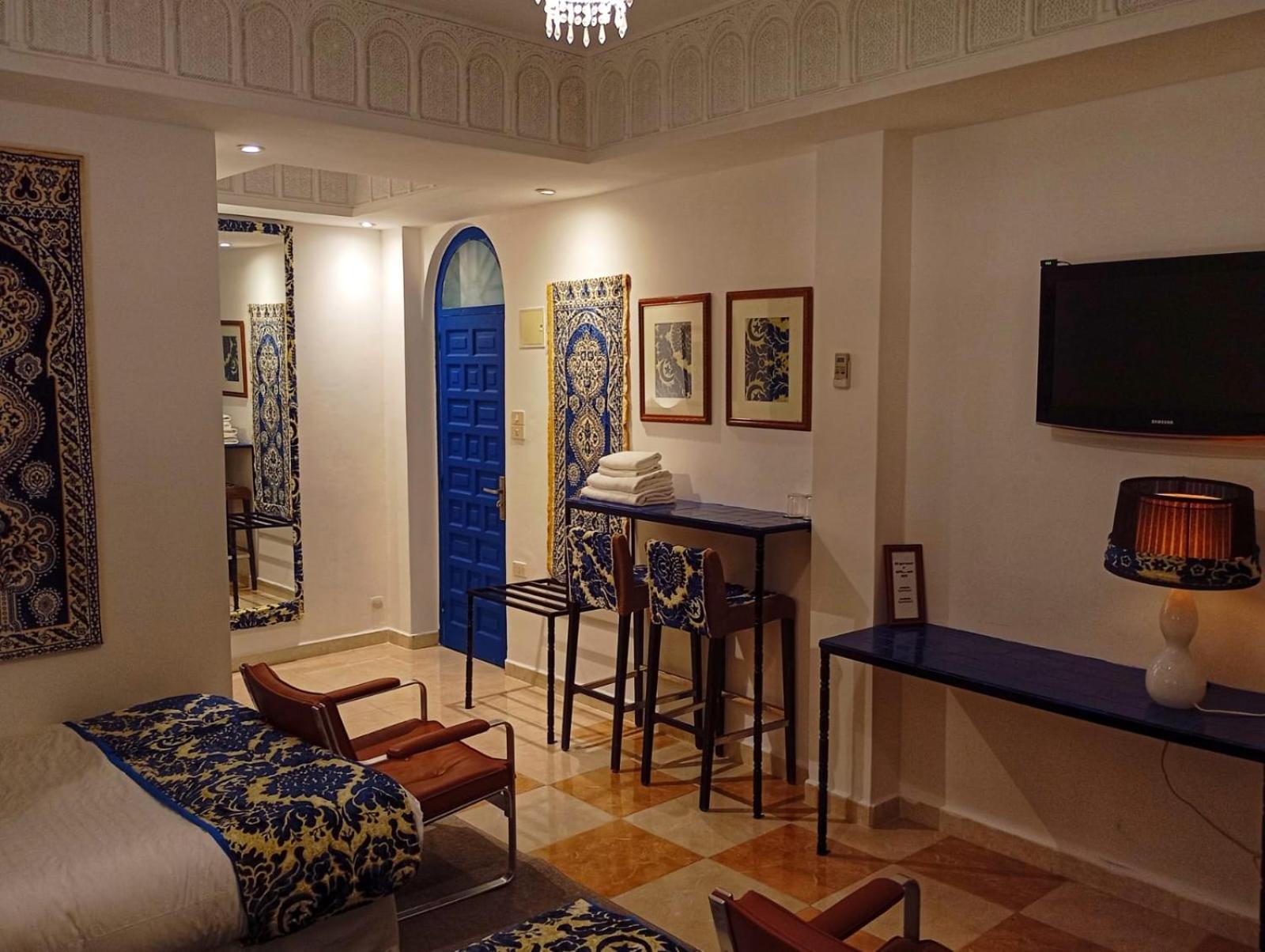 Deluxe Twin Room - Photo 6