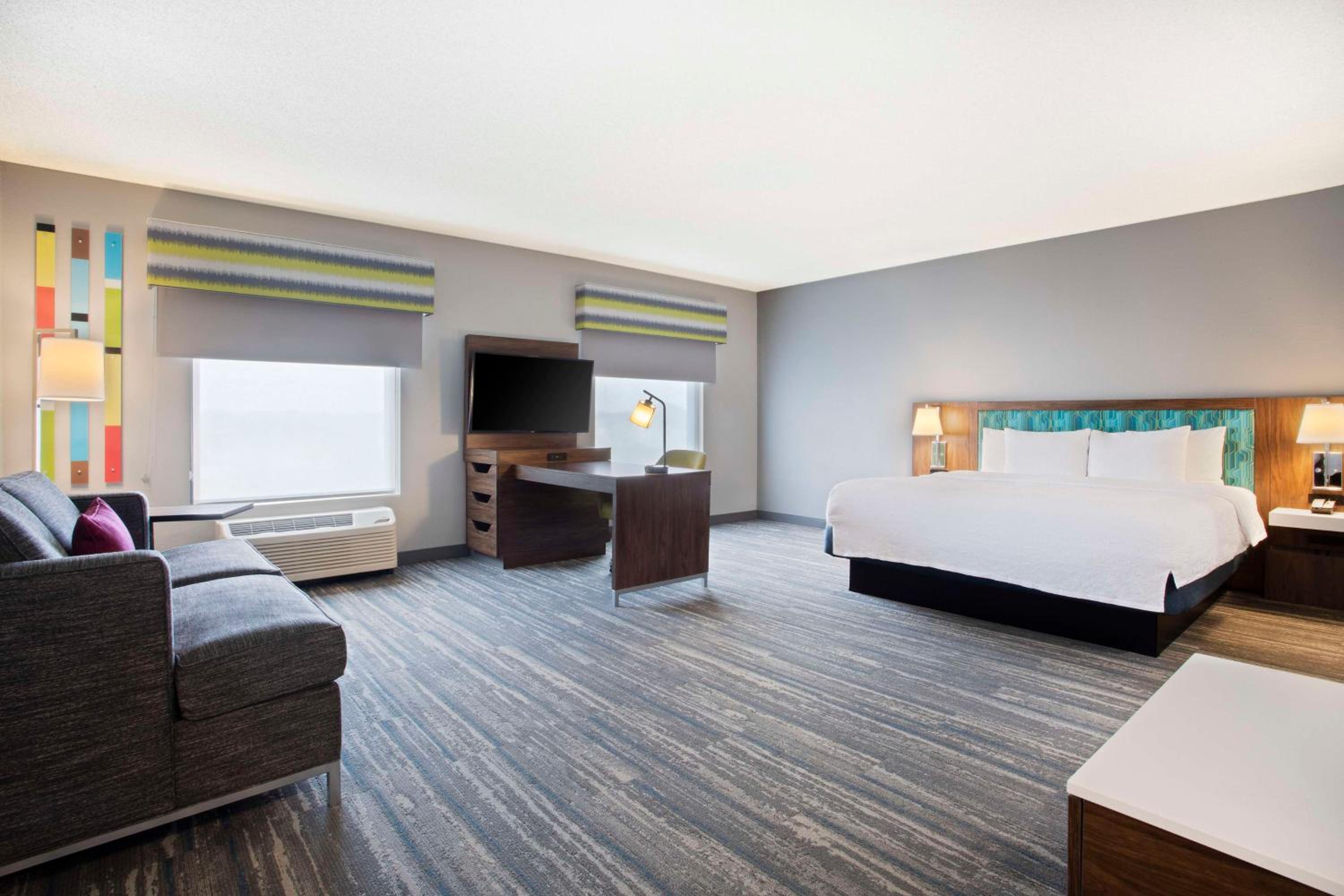 King Studio Suite - Non-Smoking - Photo 6