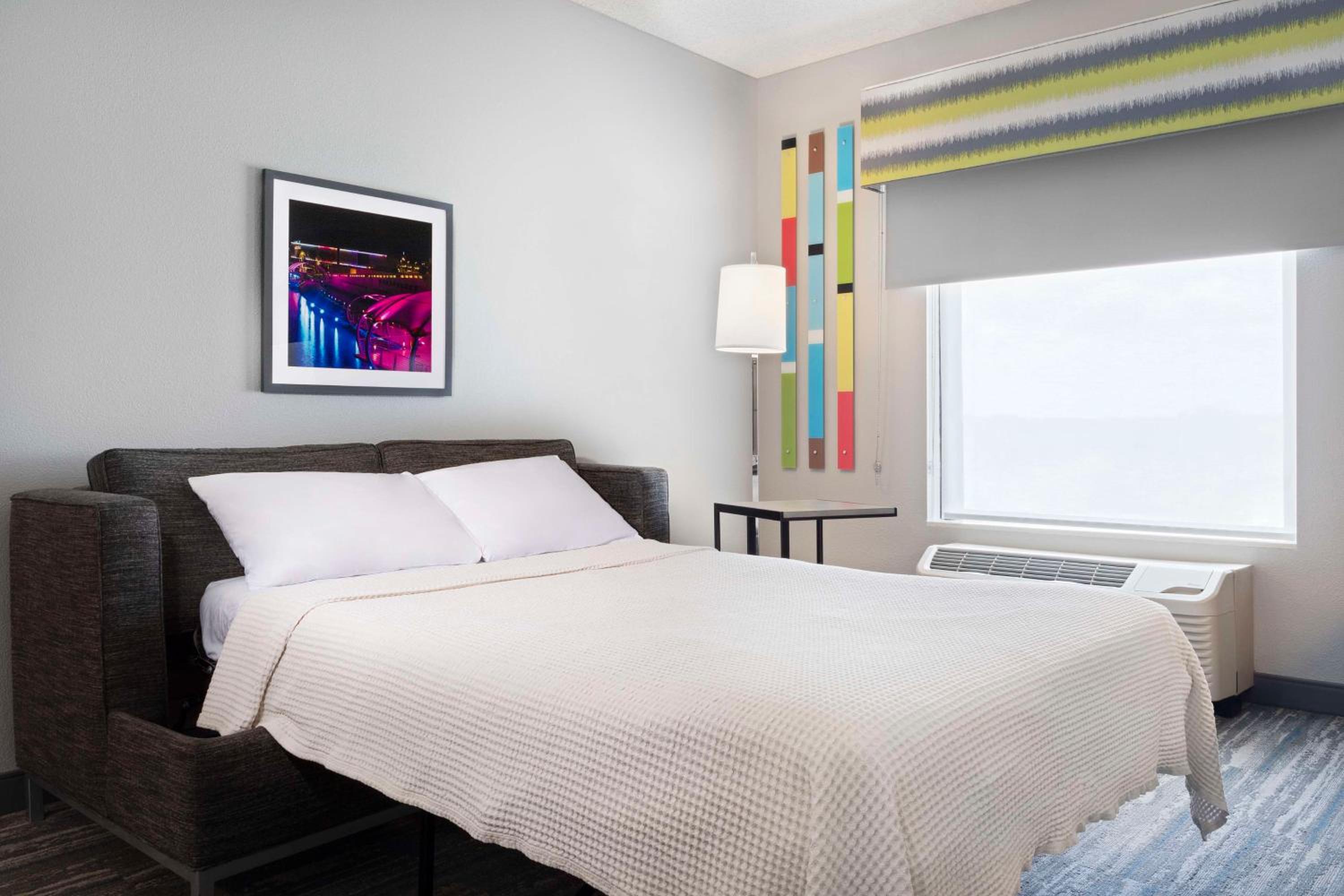 King Studio Suite - Non-Smoking - Photo 2