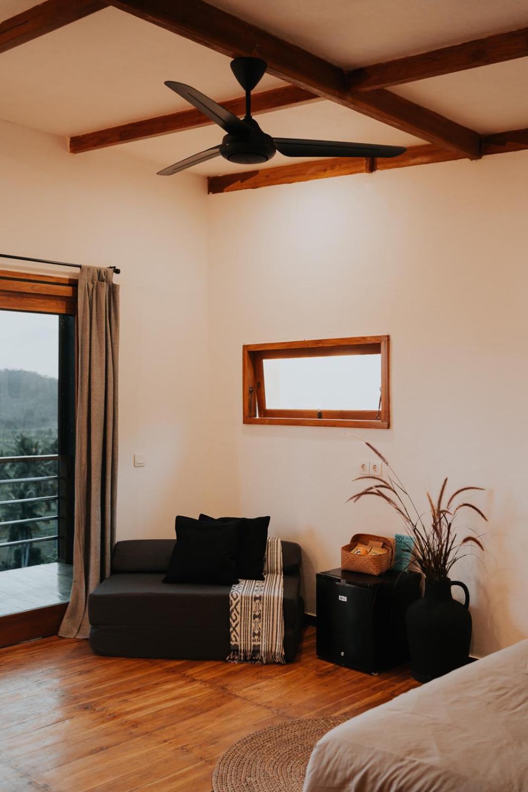 Deluxe Triple Room with Sea View photo 2
