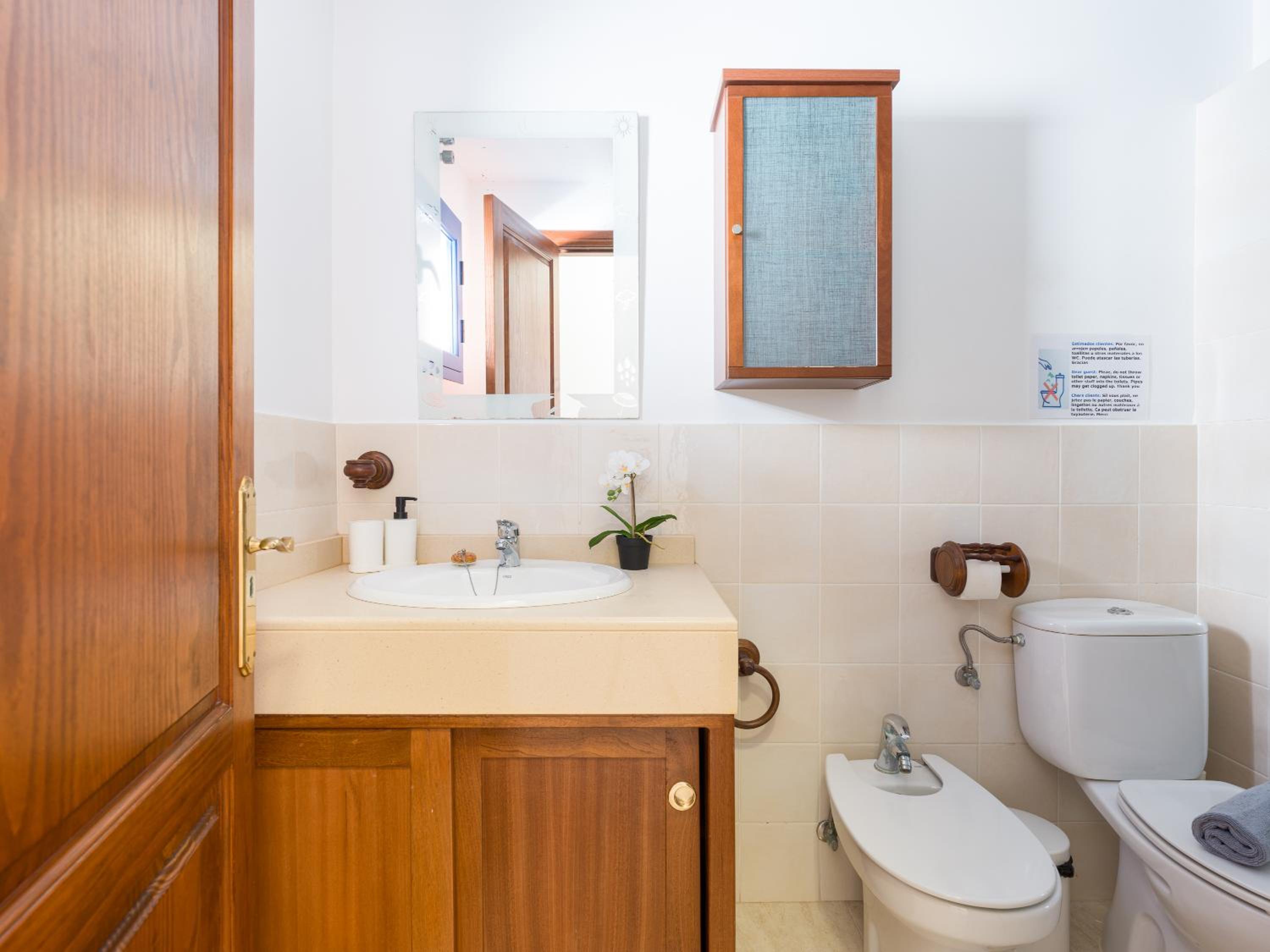 Three-Bedroom House photo 2