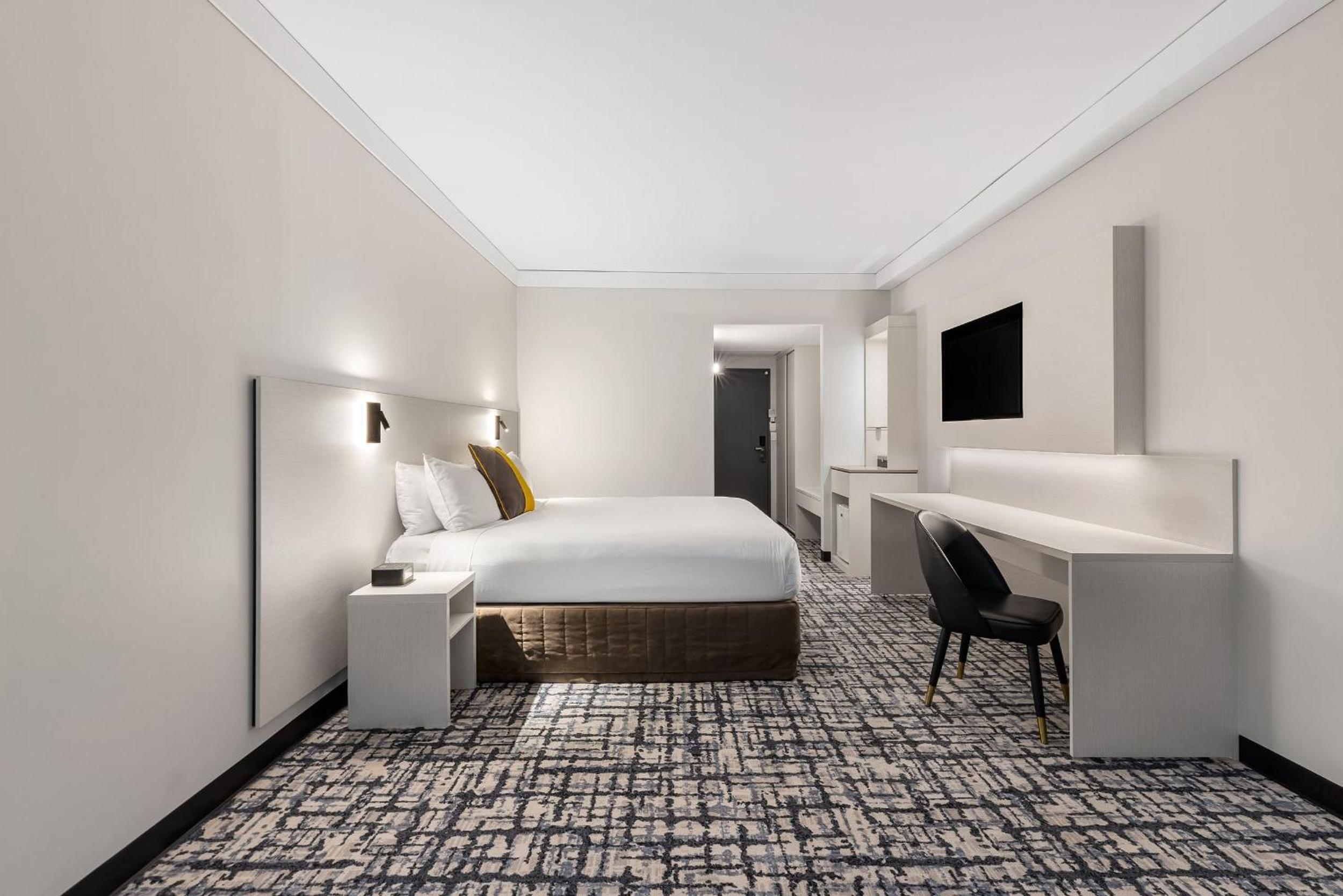 Superior King Room with Balcony