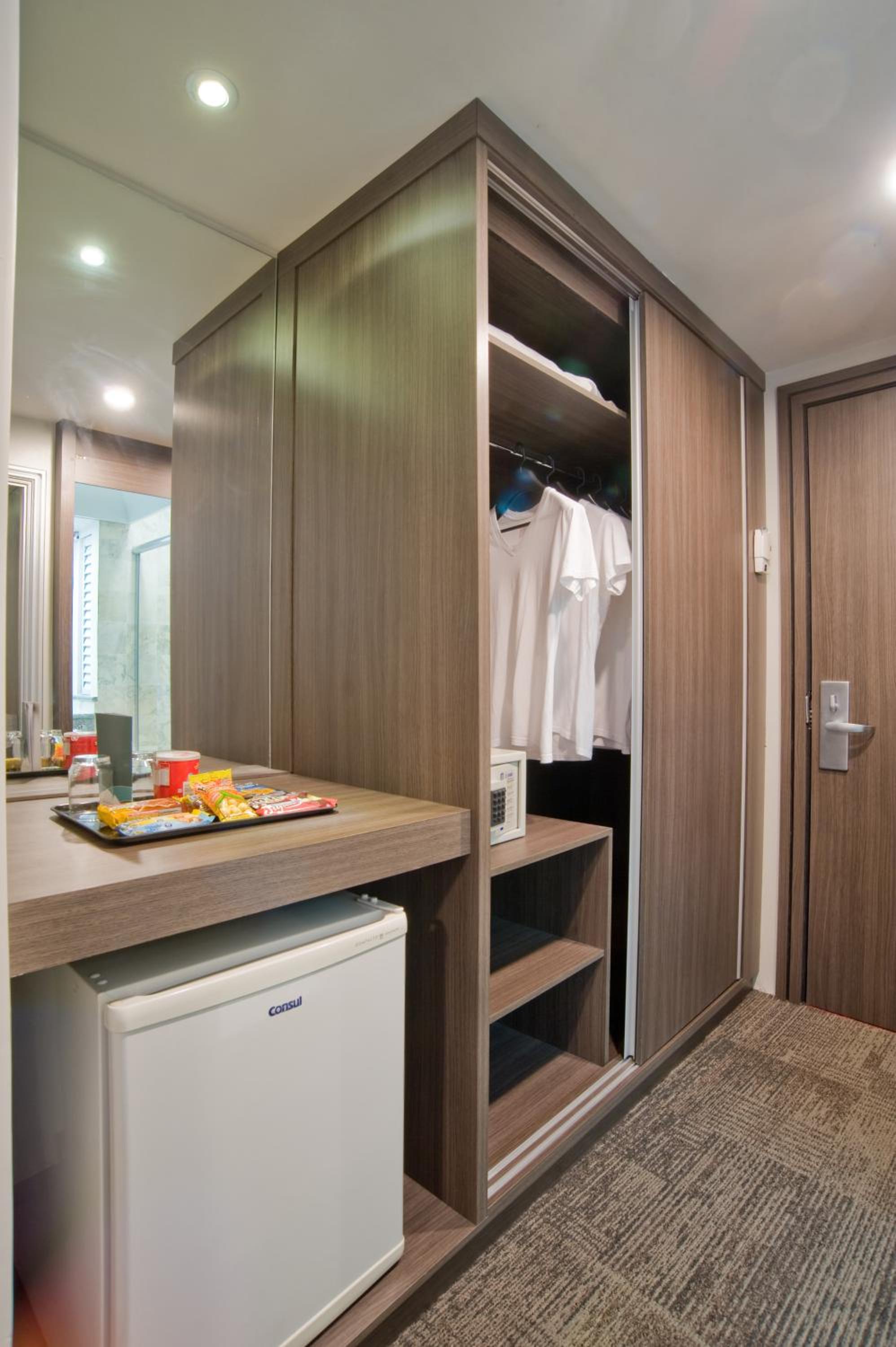 Luxury Twin Room - Photo 2