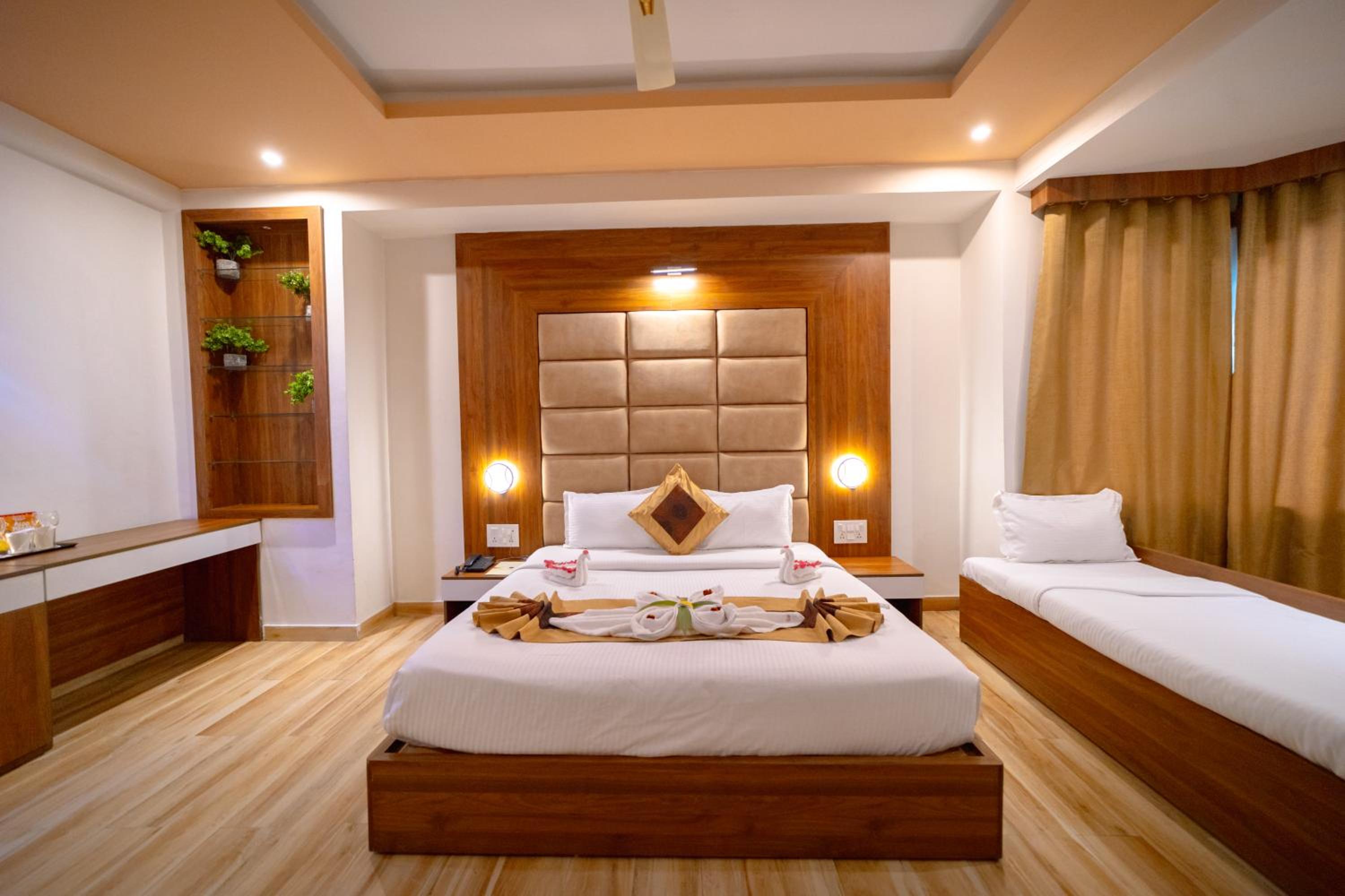 Deluxe Double Room - Photo 12
