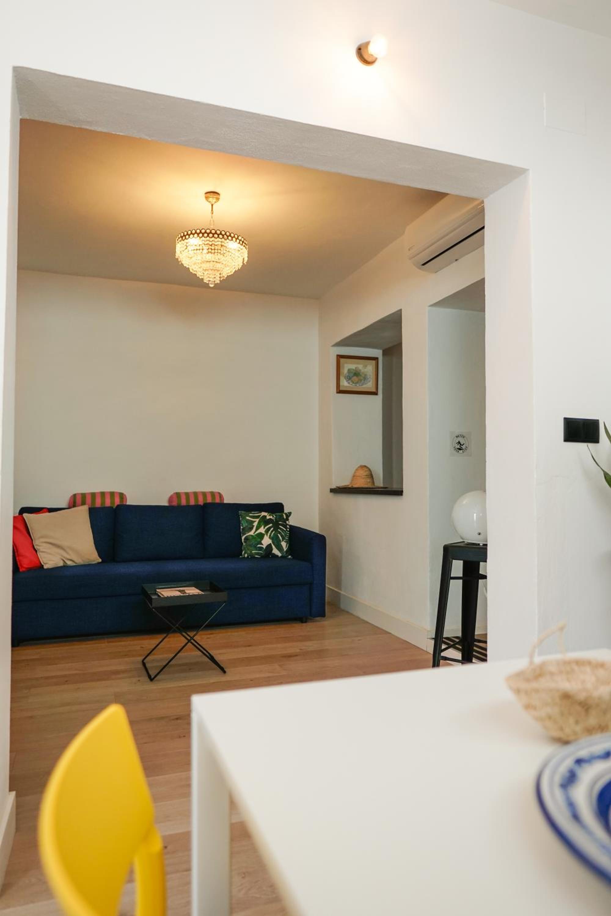 One-Bedroom Apartment - Photo 17