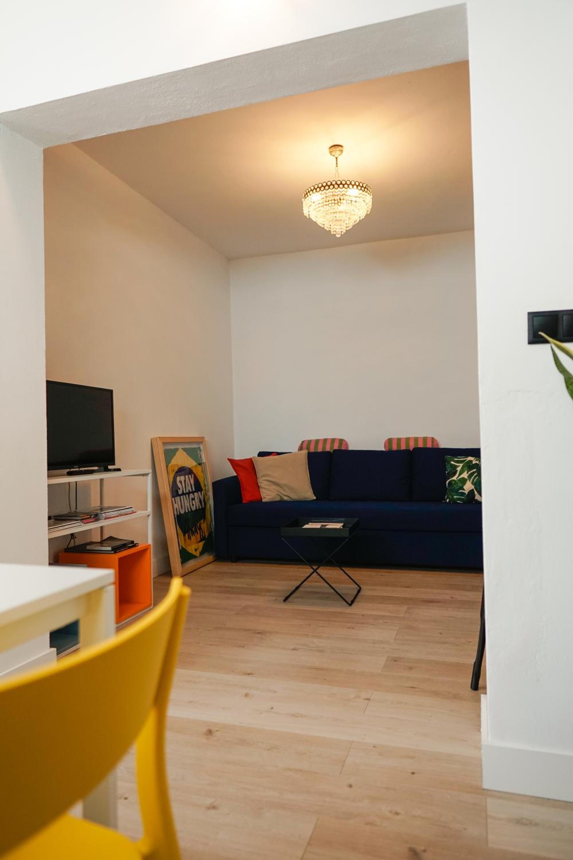 One-Bedroom Apartment - Photo 18