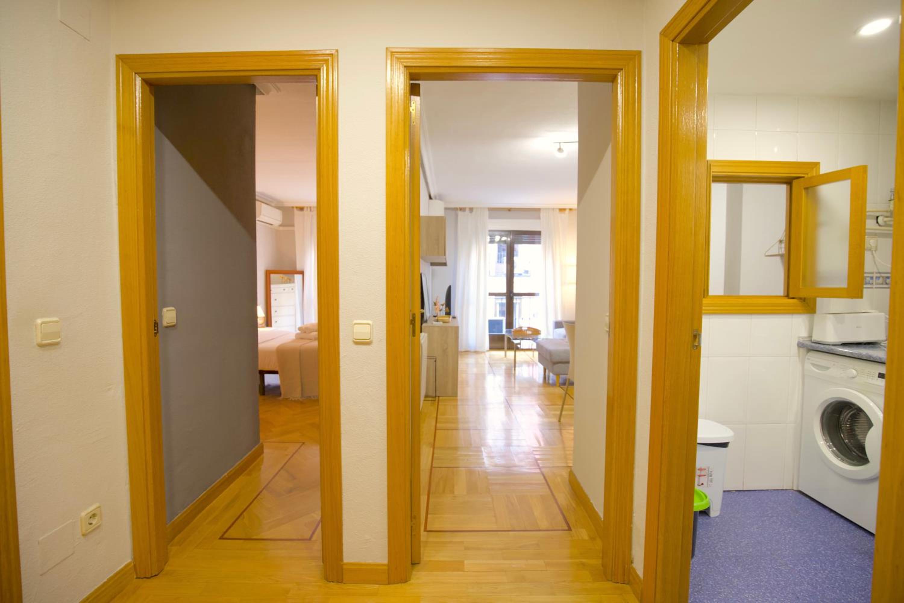 Deluxe Apartment photo 2