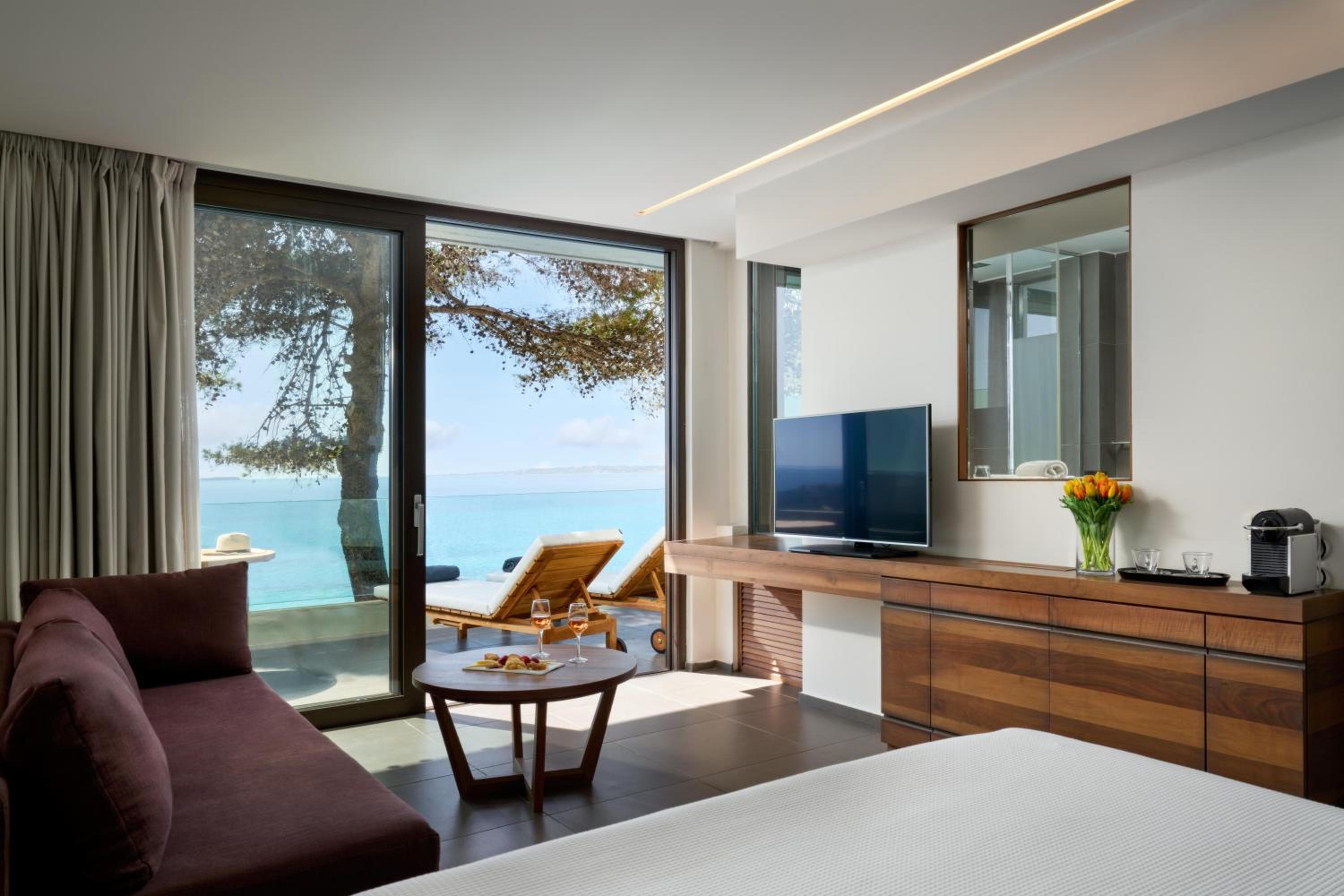 Suite with Spa Bath