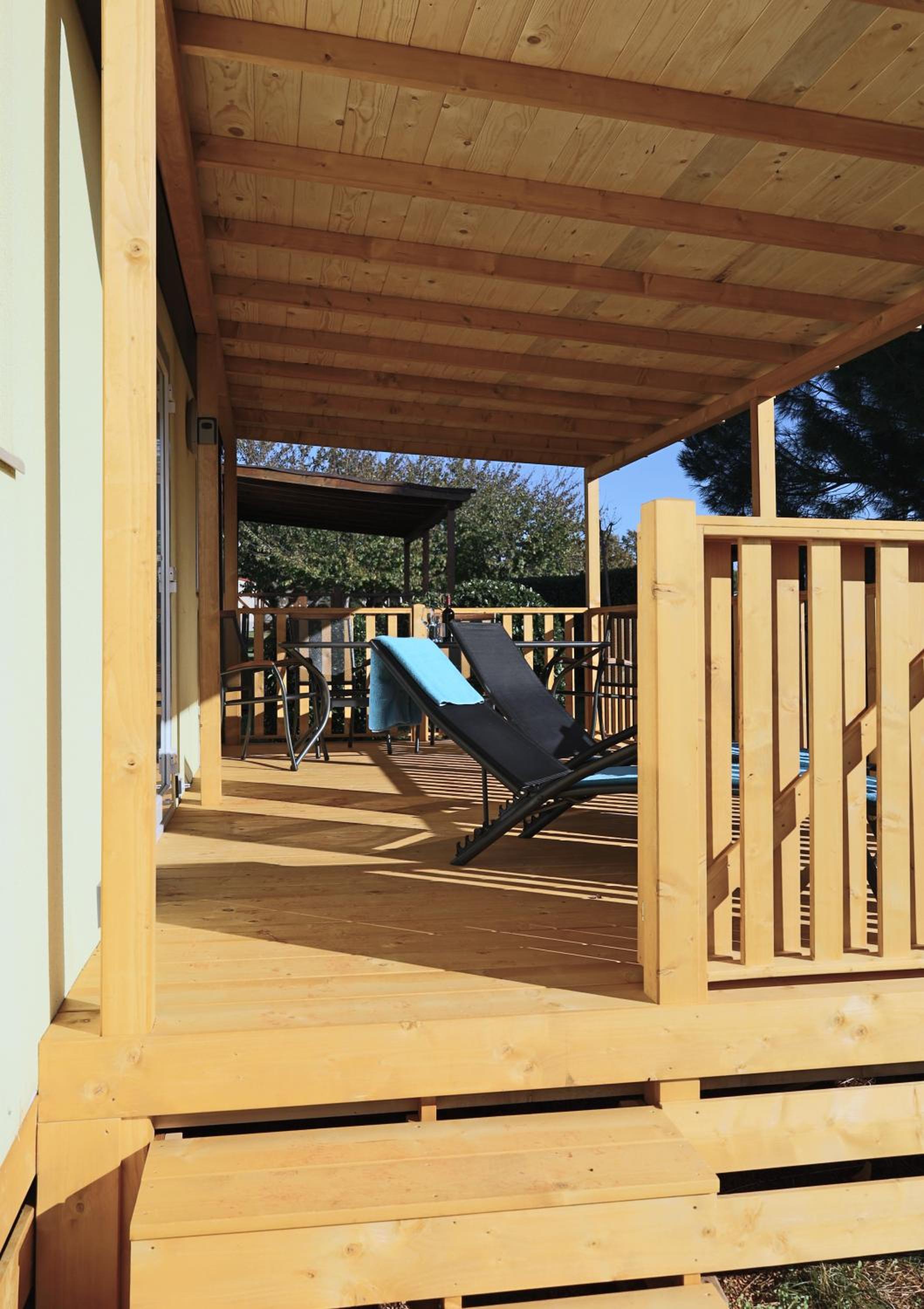 Mobile Home photo 2