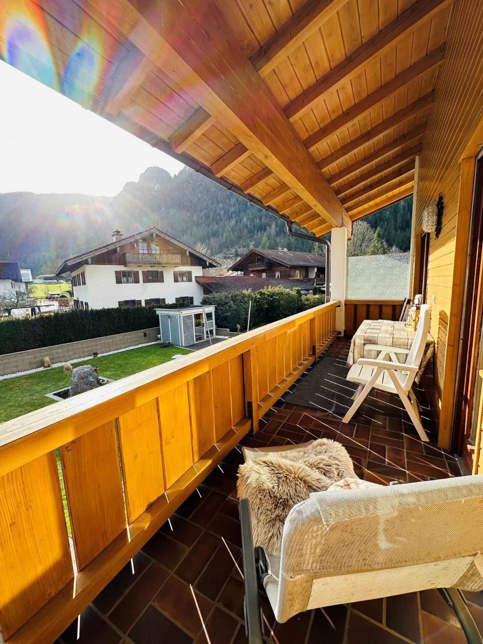 Apartment with Mountain View photo 3