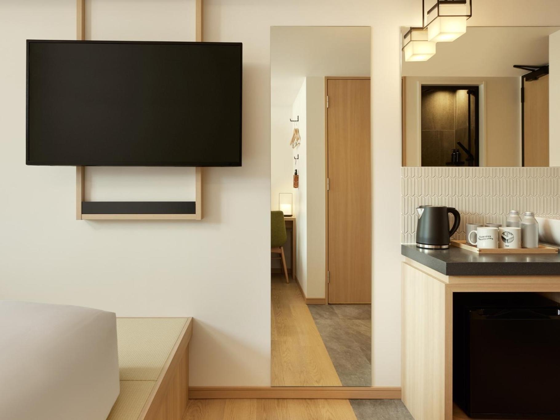 Comfy Twin Room  - Photo 7