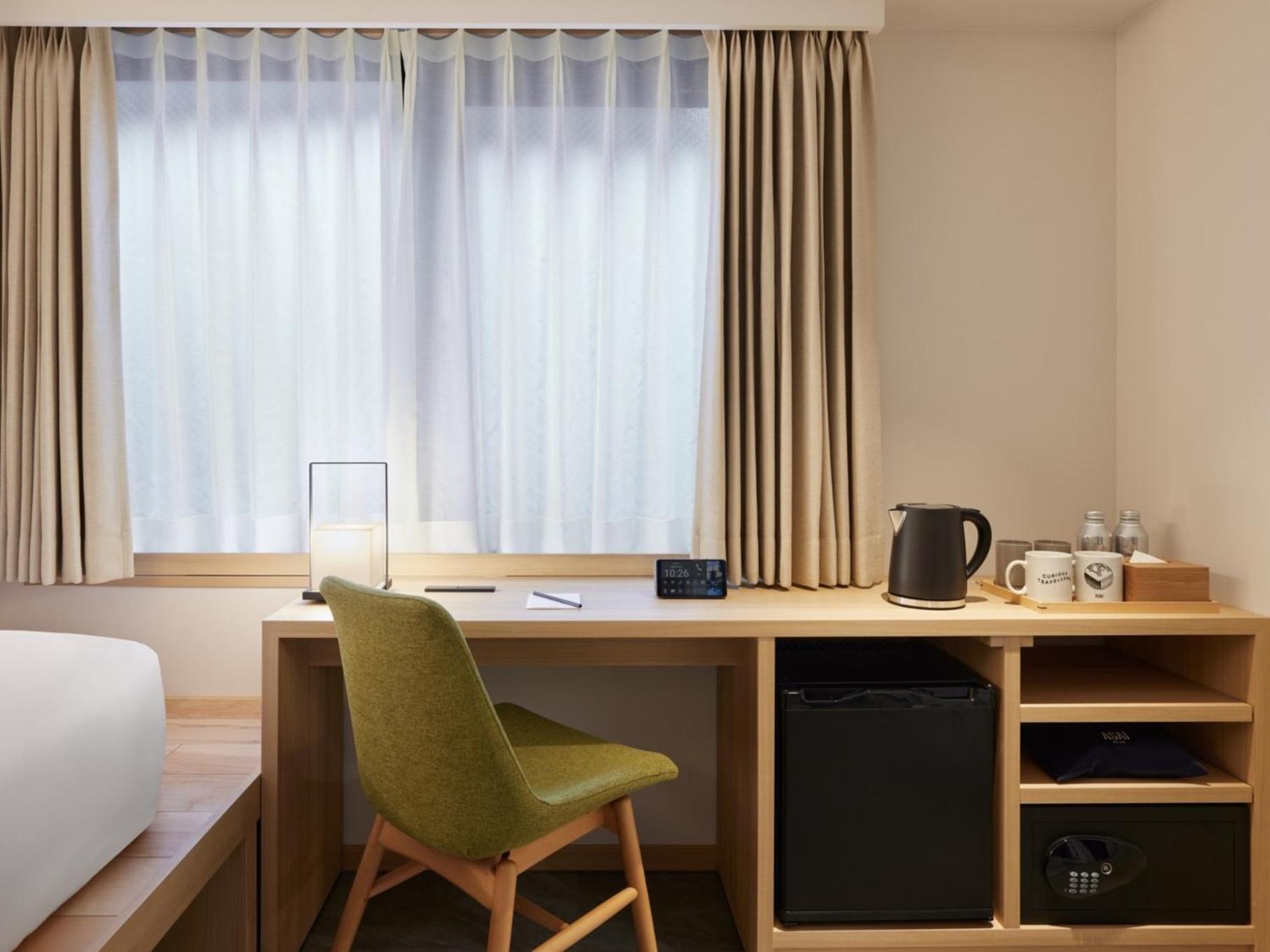 Comfy King Room - Photo 18