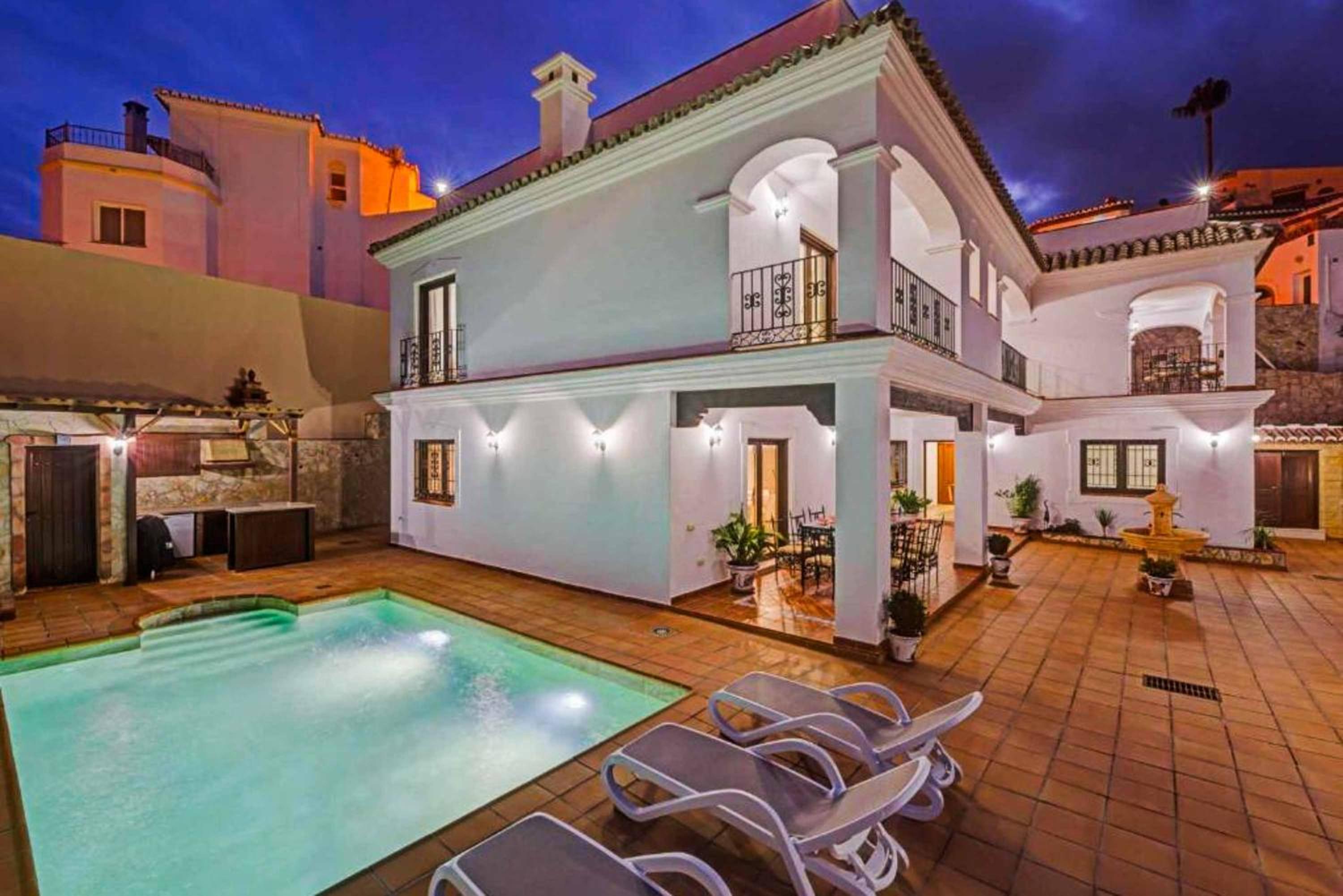 Villa de Cuatro Habitaciones