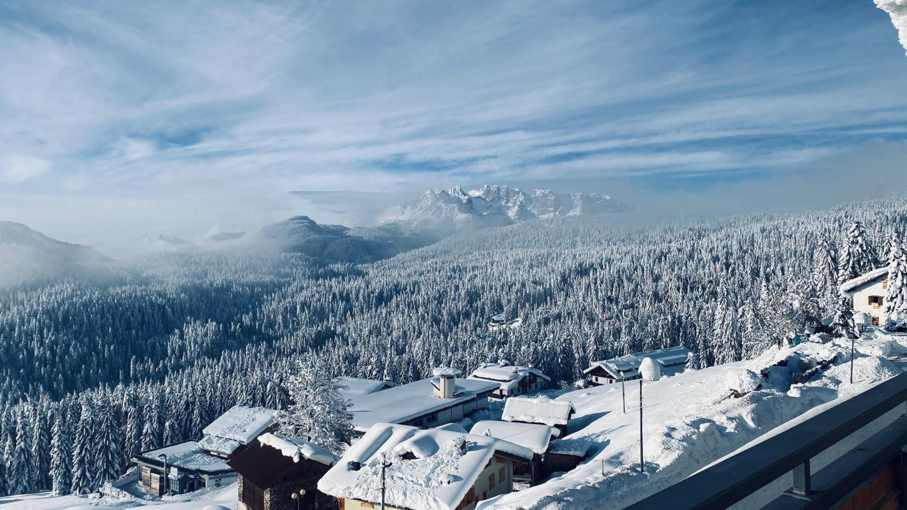 Double Room with Mountain View - Photo 2
