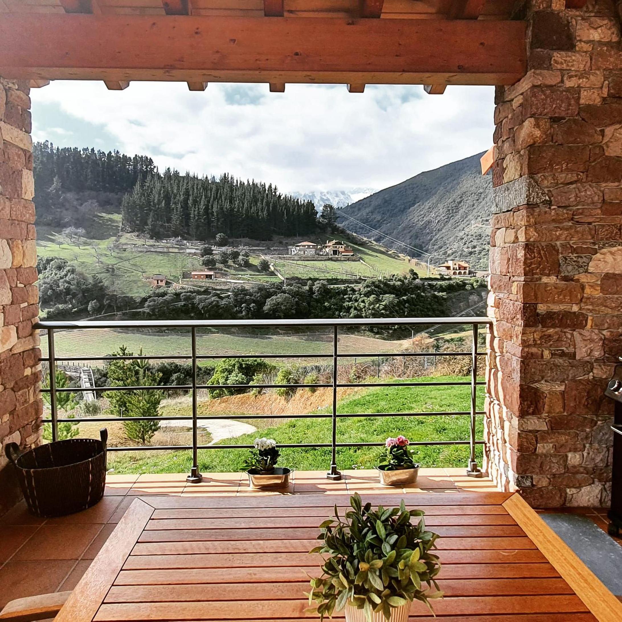 Three-Bedroom Chalet - Photo 4