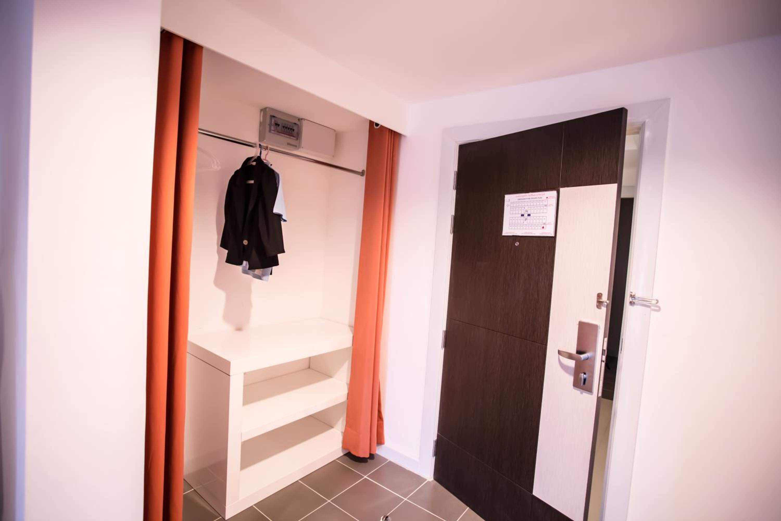 Superior Twin Room - Photo 6