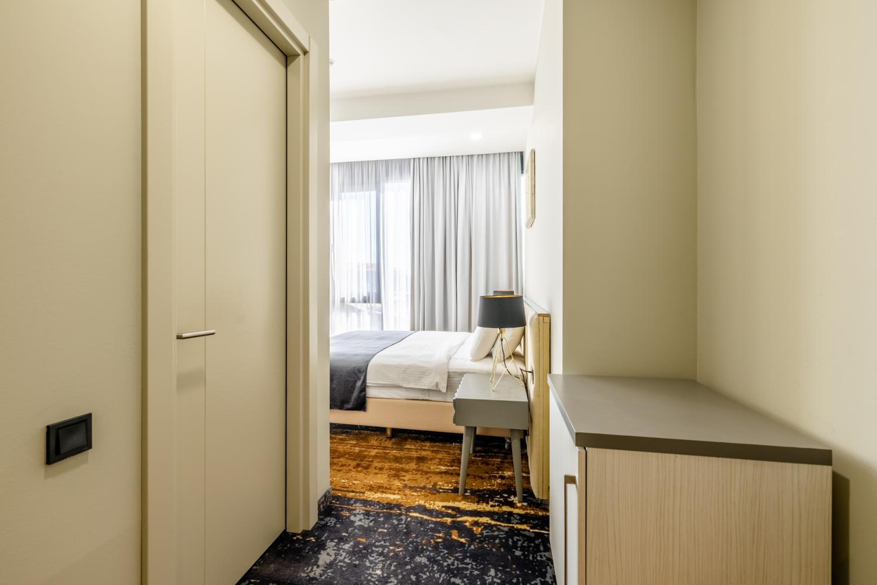 Economy Double Or Twin Room - Photo 2