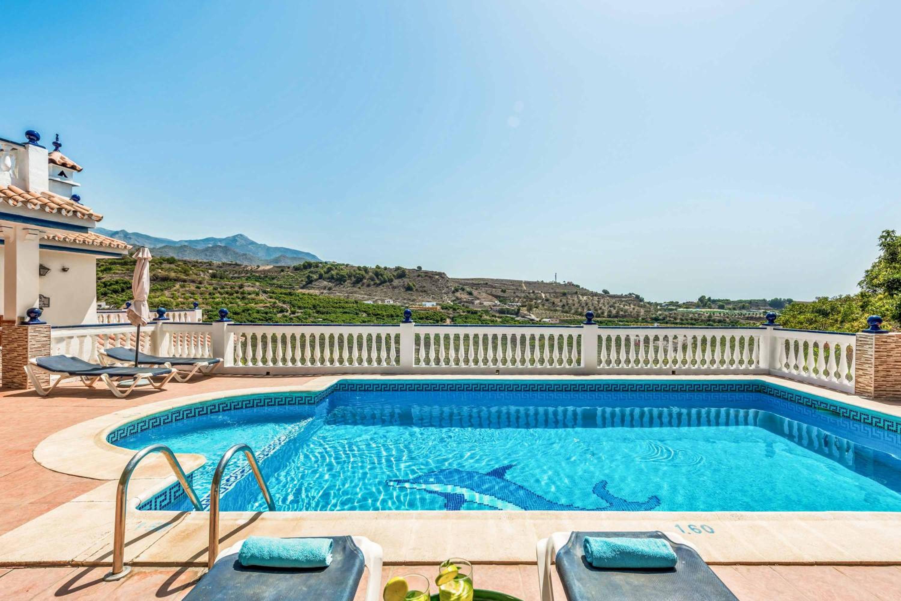 Villa photo 2
