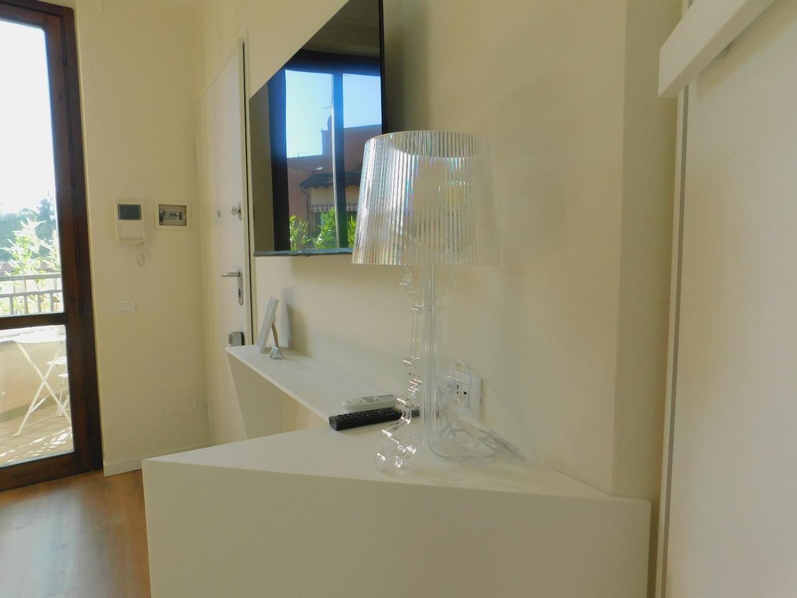 Studio Apartment photo 3