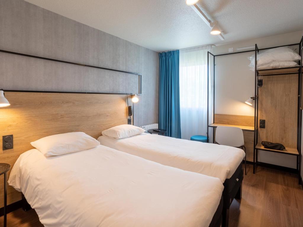 Standard Twin Room - Photo 1